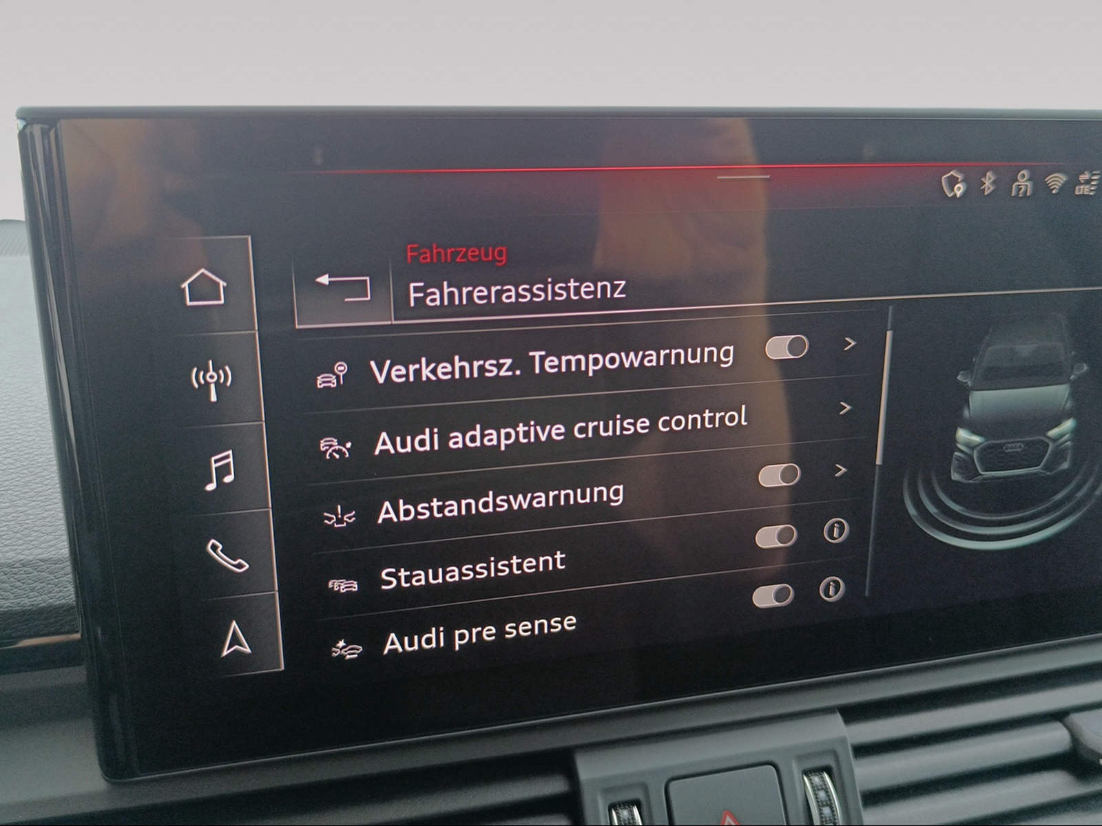 AUDI Q5 40 TDI Black Edition quattro S-tronic-image-14