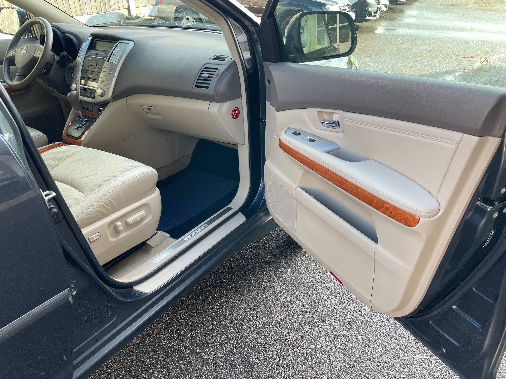LEXUS RX 300 Edition AWD Automatic-image-16
