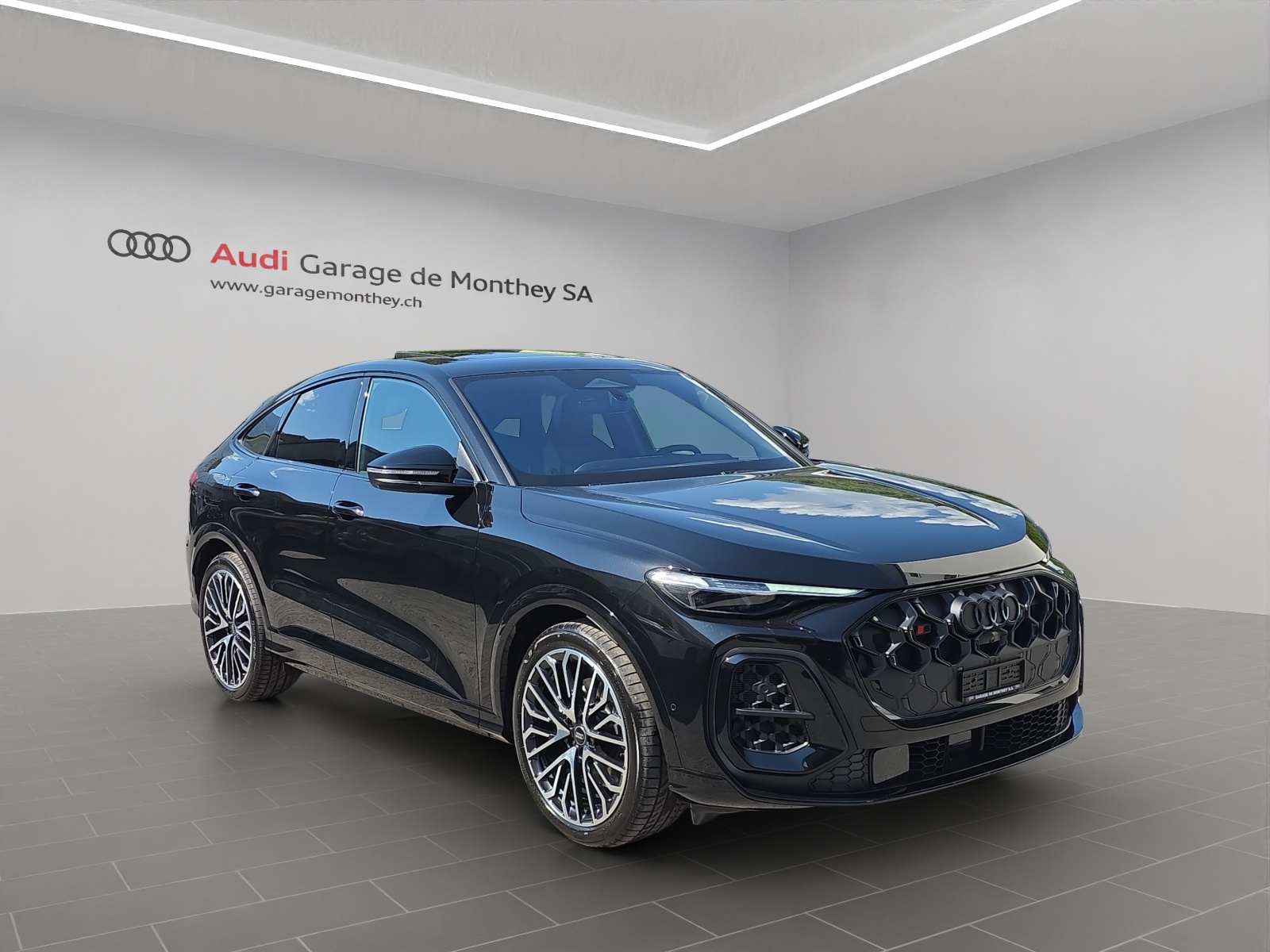 AUDI SQ5 Sportback TFSI quattro S-tronic-image-2