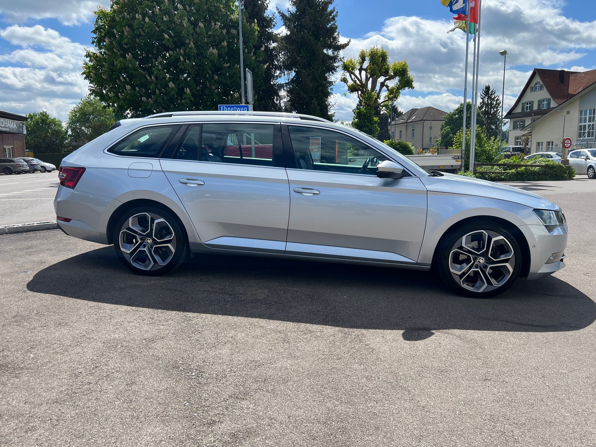 SKODA Superb Combi 2.0 TDi Style 4x4 DSG-image-4
