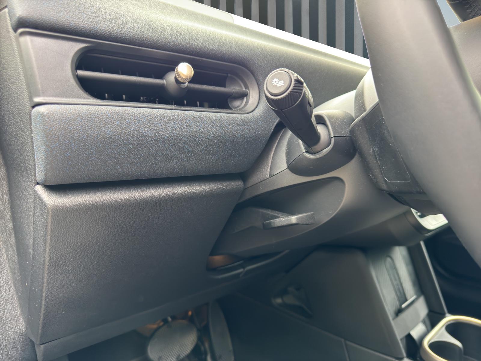 MINI F66 1.5i Cooper C Essential Trim-image-16