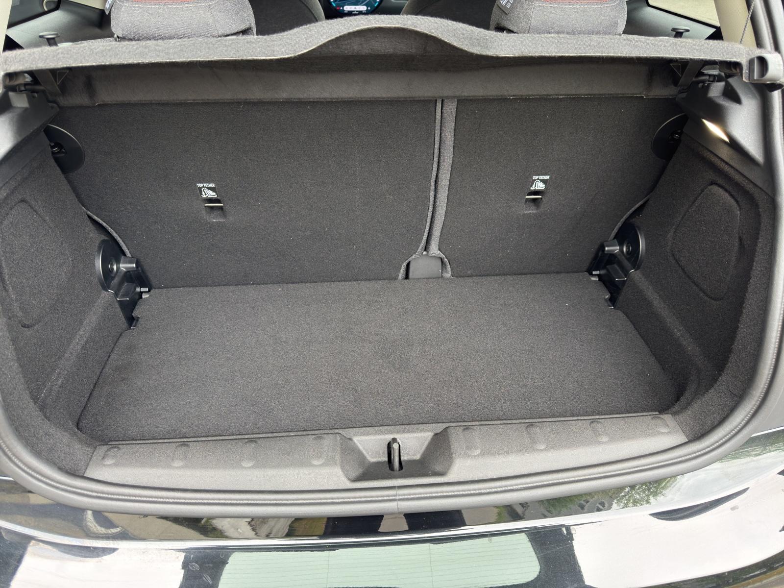 MINI F66 1.5i Cooper C Essential Trim-image-21