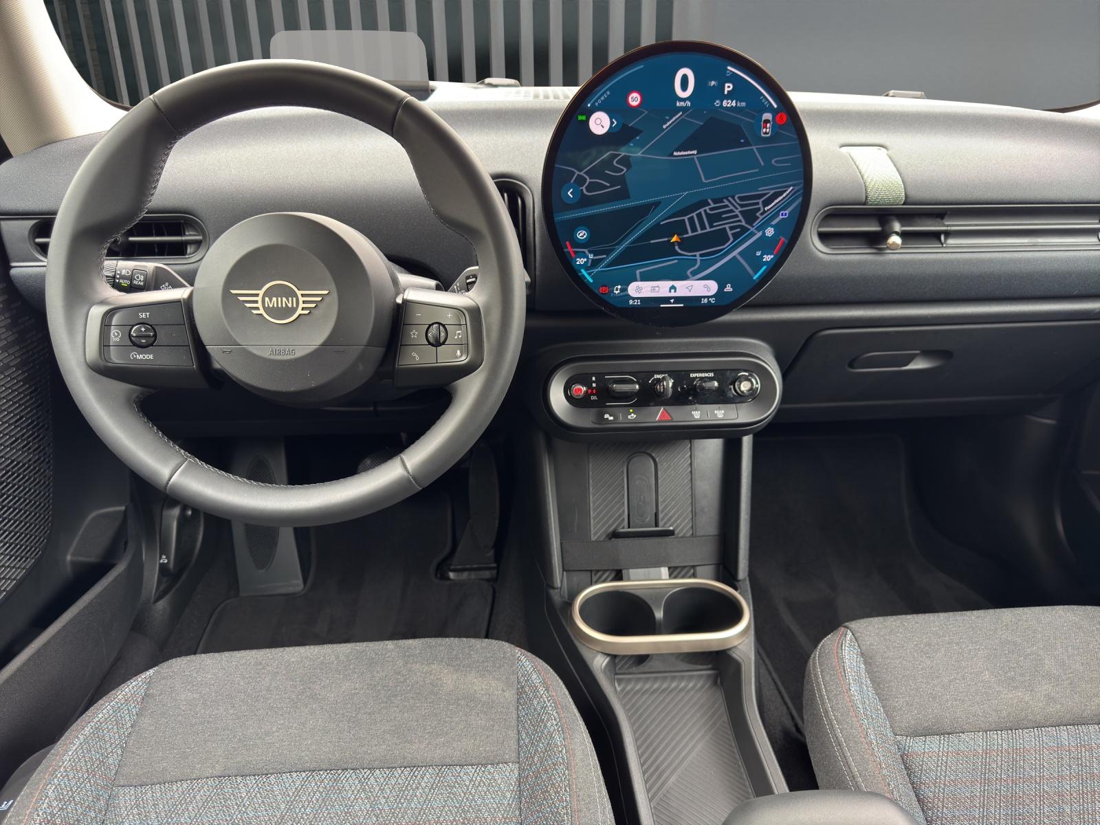 MINI F66 1.5i Cooper C Essential Trim-image-9