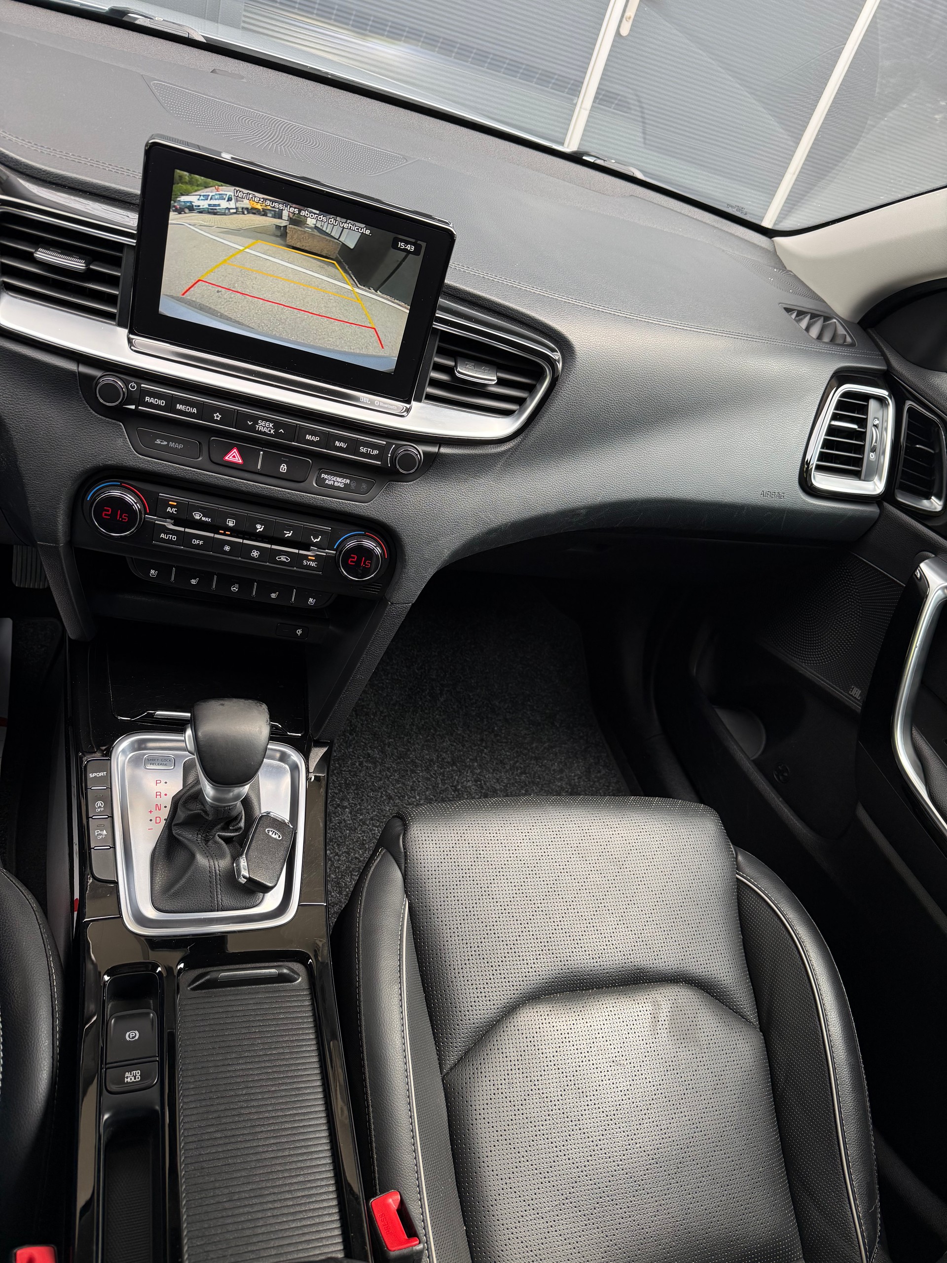KIA Ceed 1.4 T-GDi Style DCT-image-14