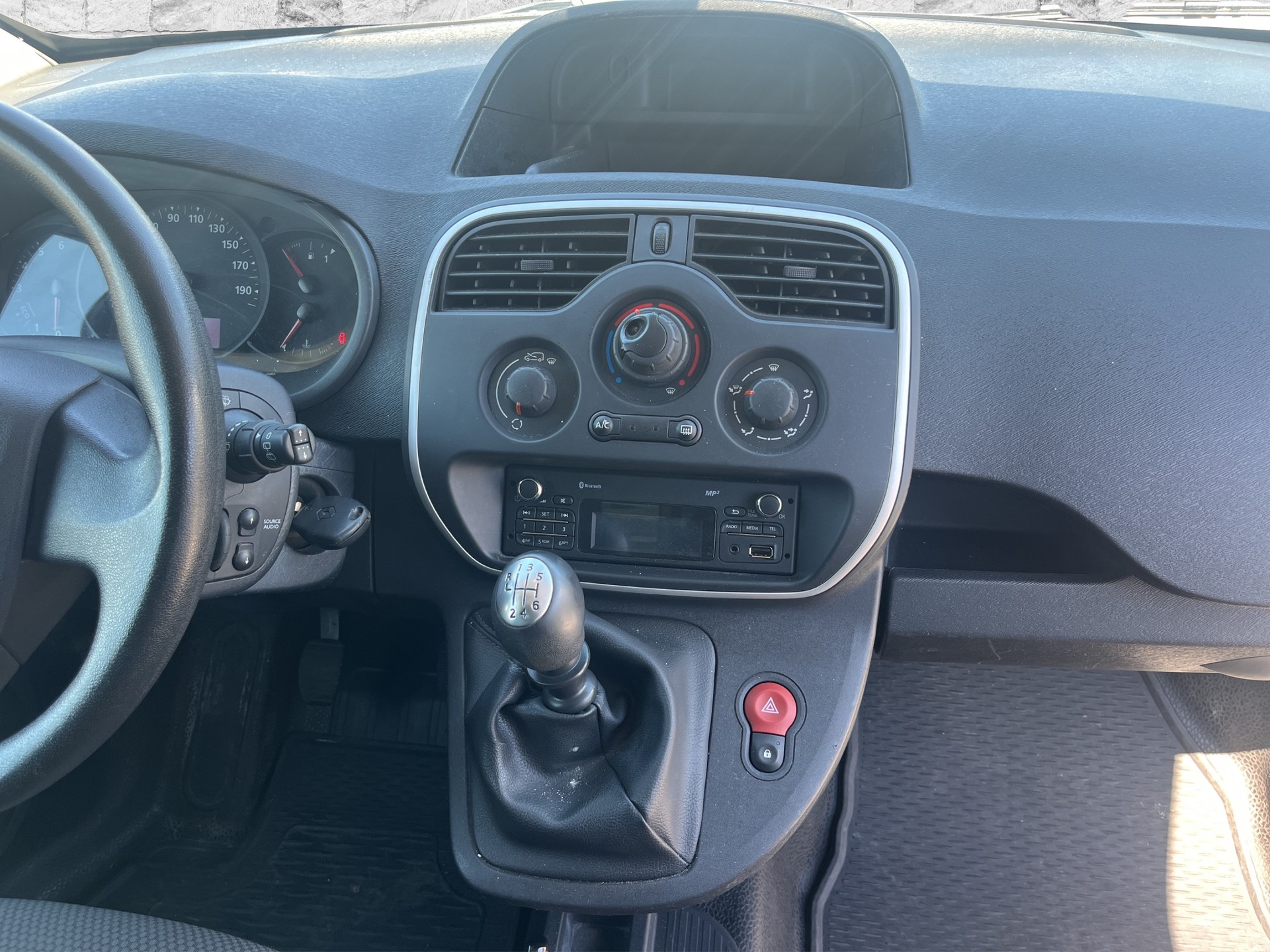RENAULT Kangoo Medium TCe 115 ENERGY Business-image-10