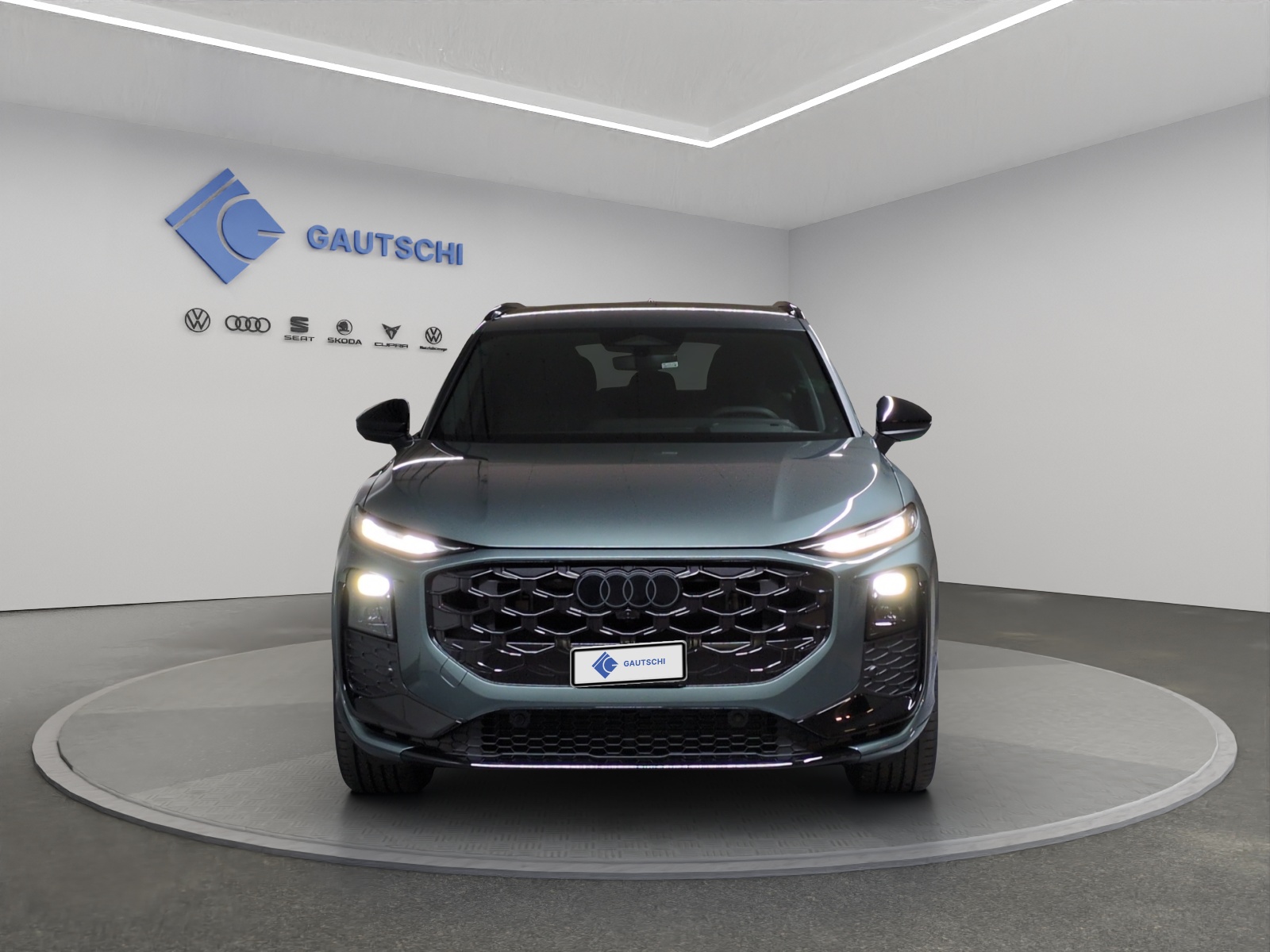 AUDI Q3 SUV TFSI quattro 195 kW S tronic-image-4