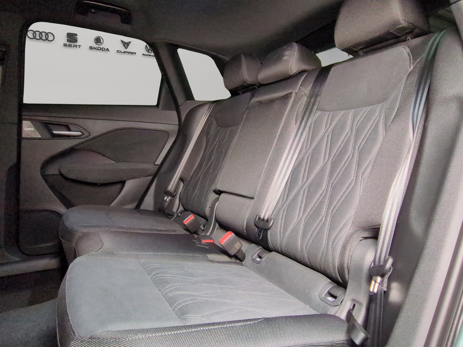AUDI Q3 SUV TFSI quattro 195 kW S tronic-image-8