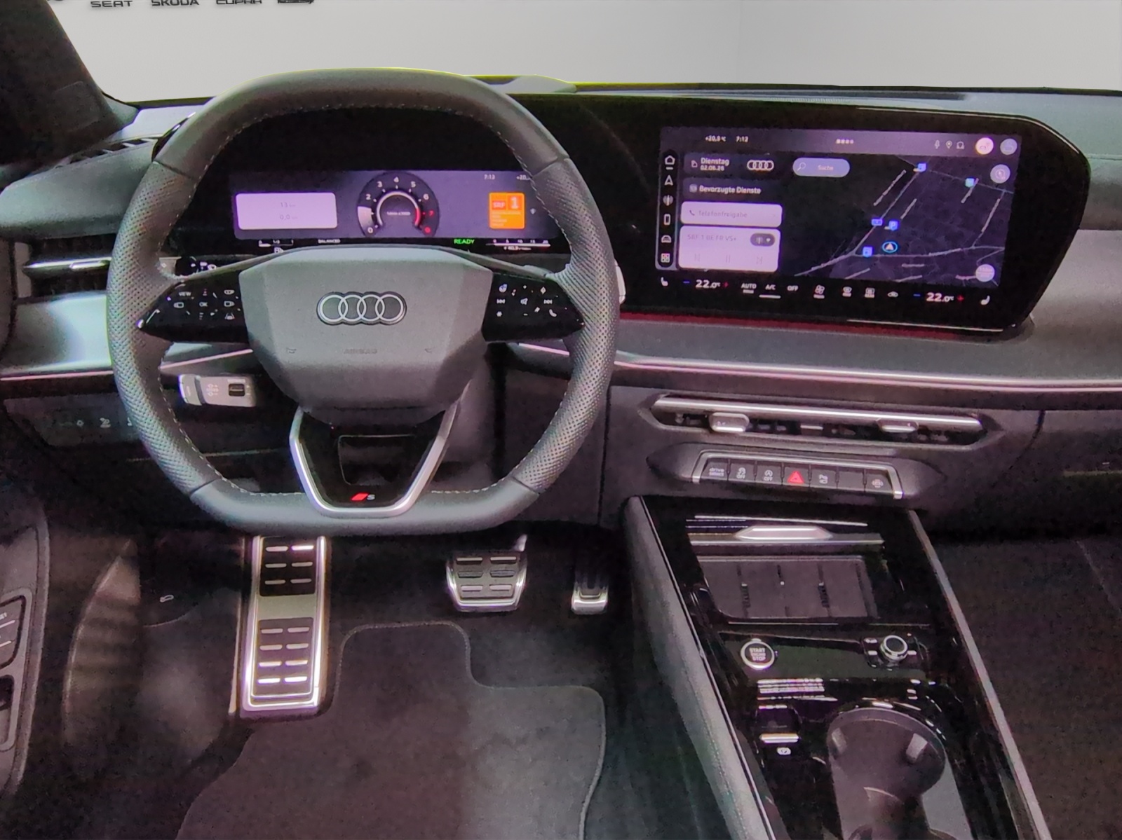 AUDI Q3 SUV TFSI quattro 195 kW S tronic-image-6