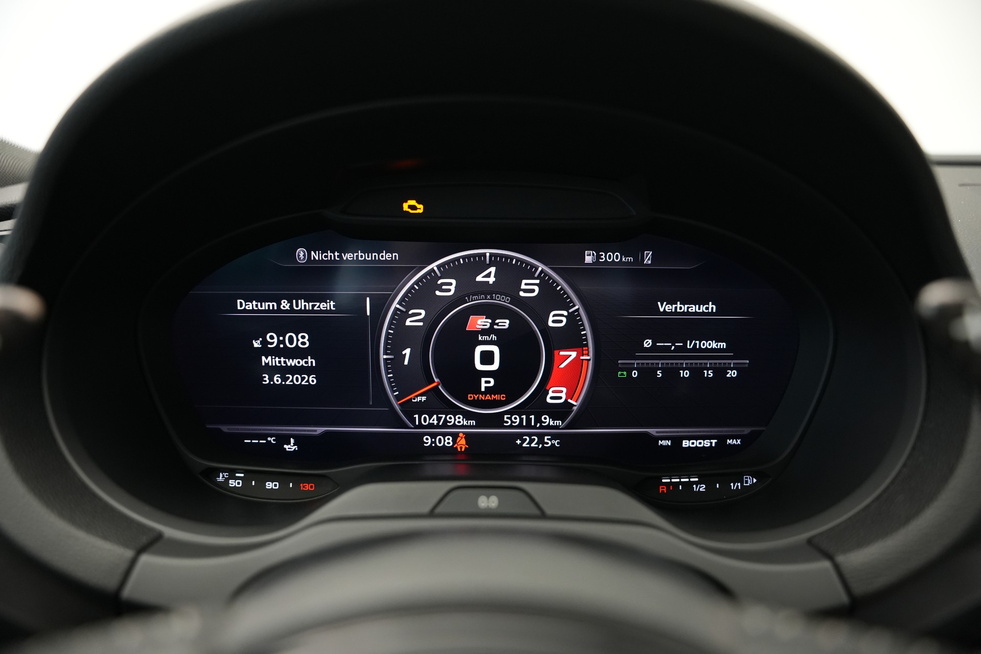 AUDI S3 Limousine 2.0 TFSI quattro S-tronic *Pantherschwarz* *Ego-X Auspuff*-image-28