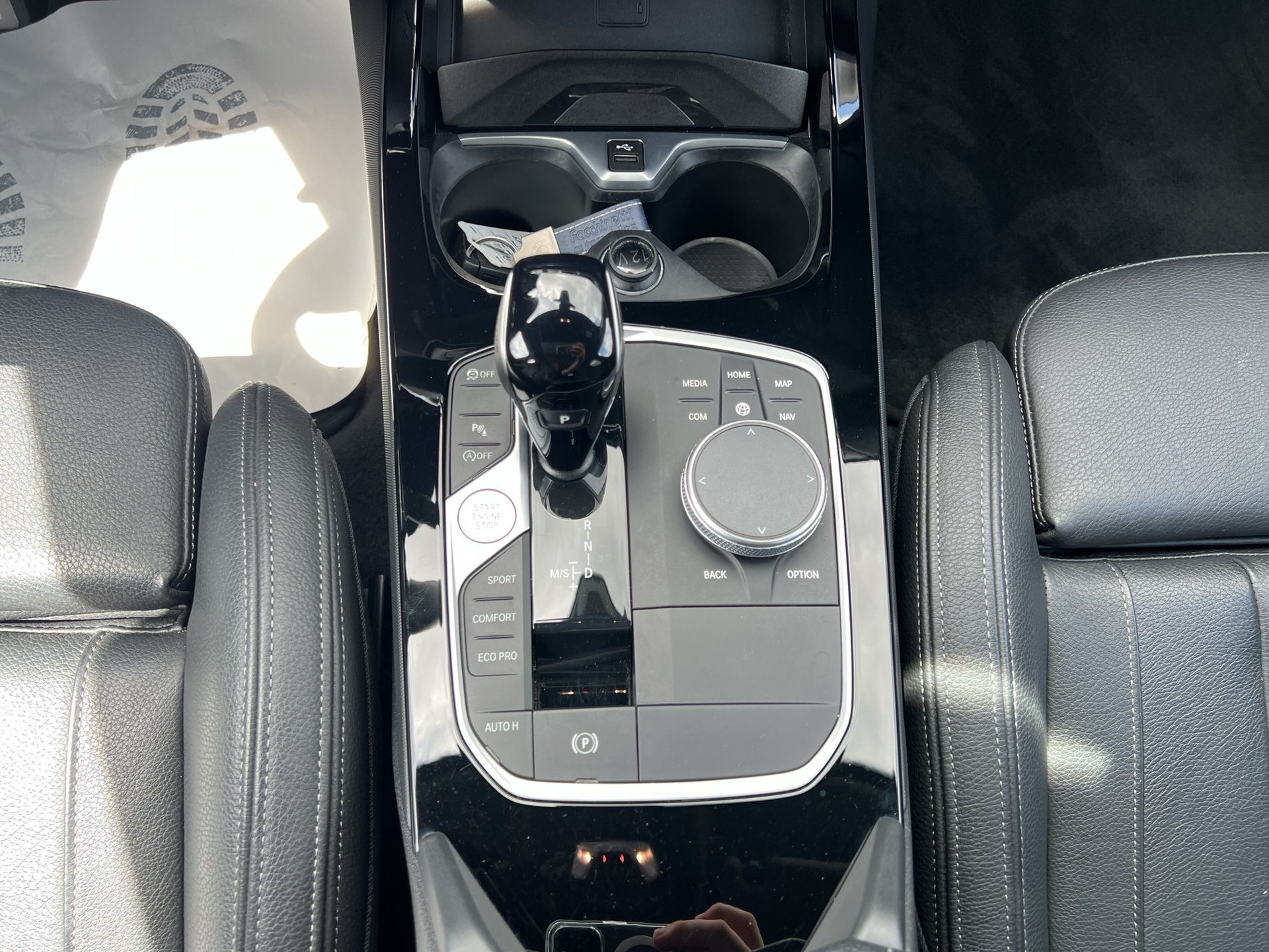 BMW M135i xDrive Steptronic-image-12