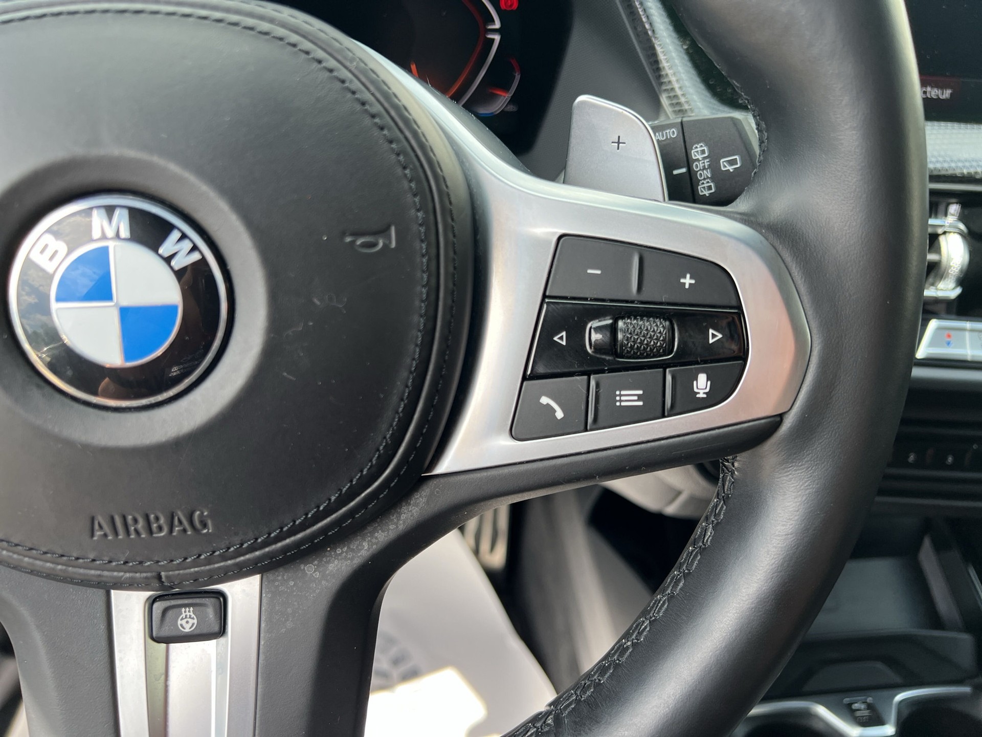 BMW M135i xDrive Steptronic-image-15