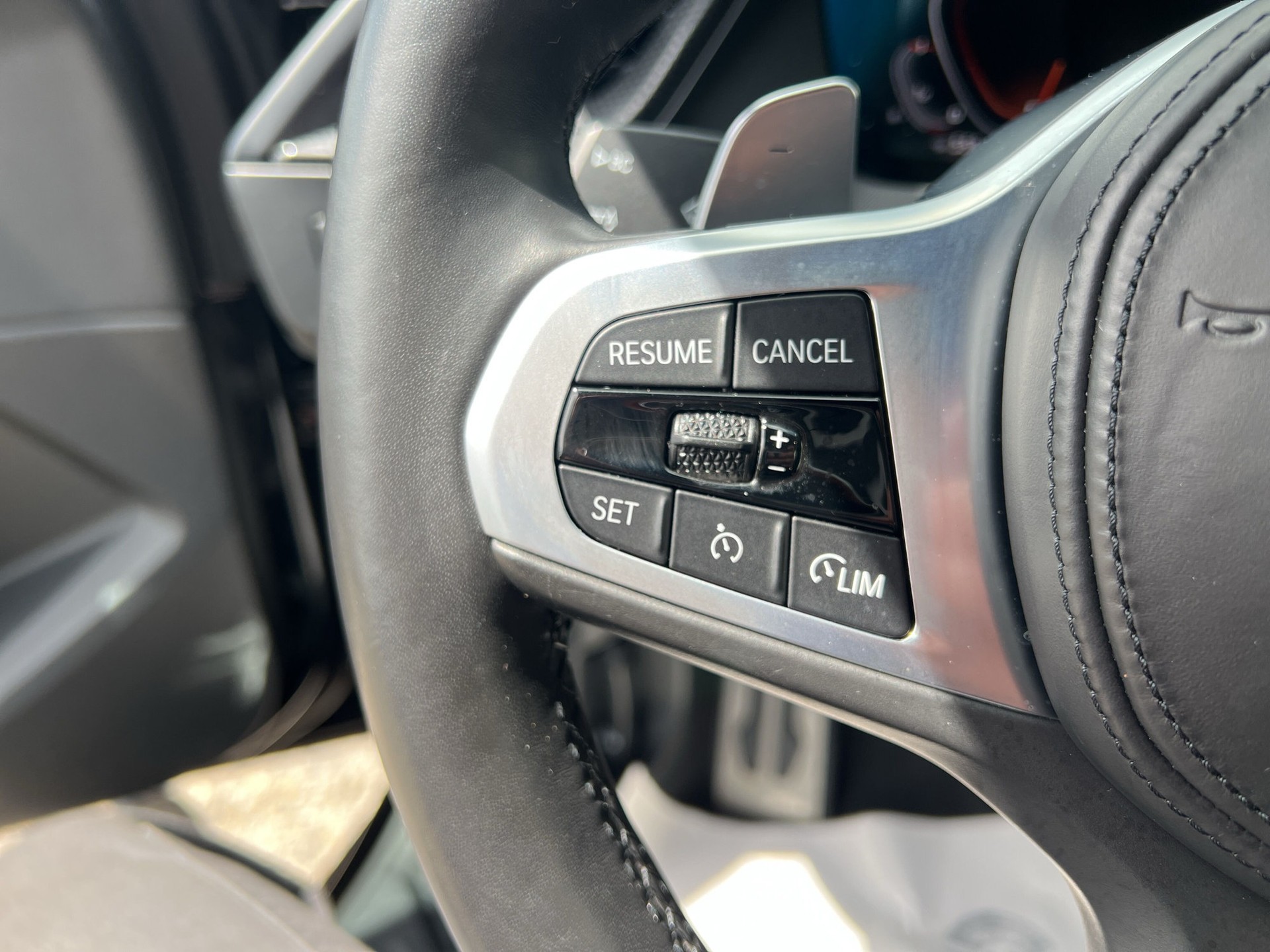 BMW M135i xDrive Steptronic-image-14