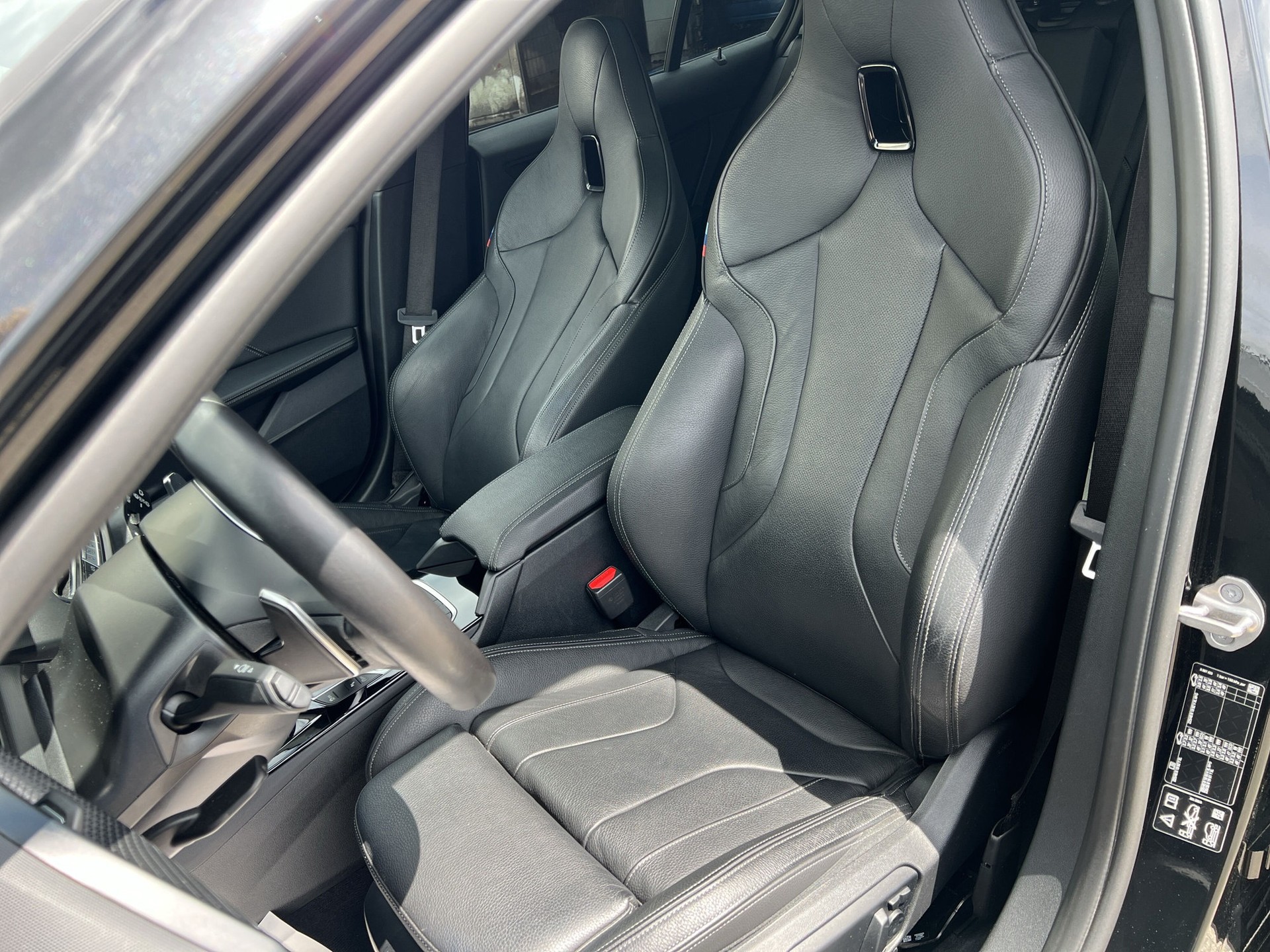 BMW M135i xDrive Steptronic-image-9