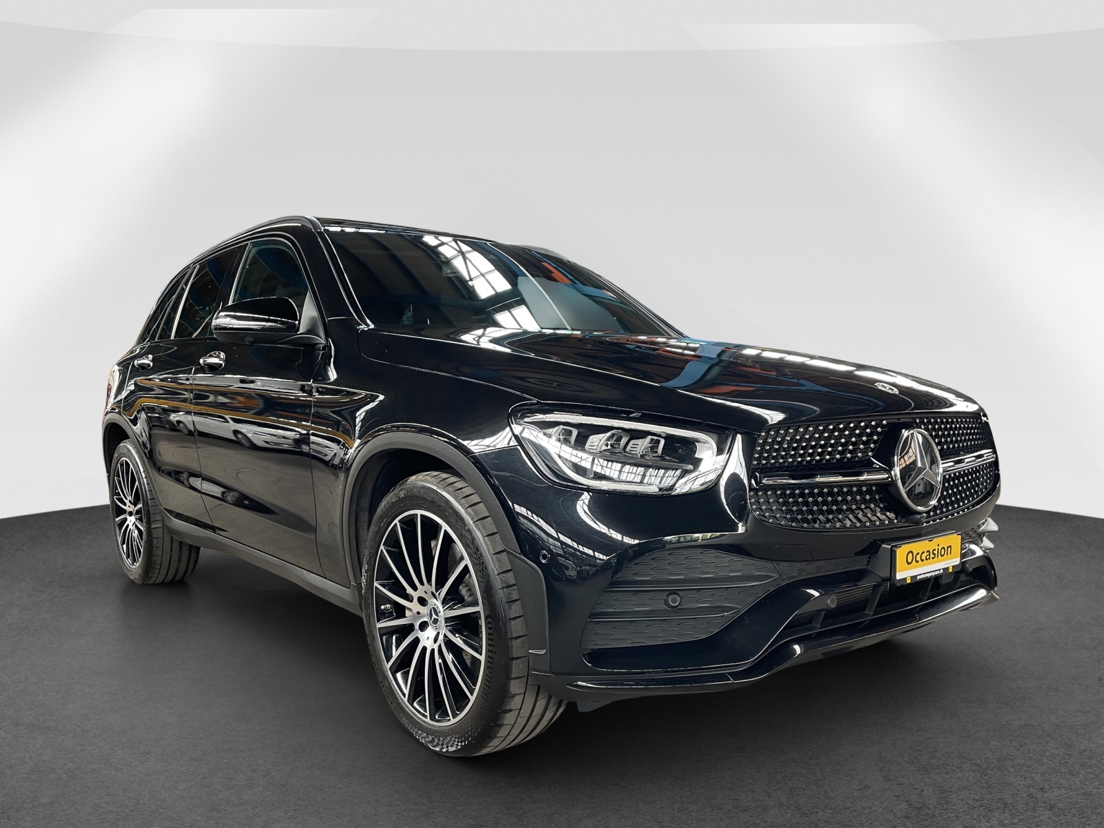 MERCEDES-BENZ GLC 220 d AMG Line 4m-image-0