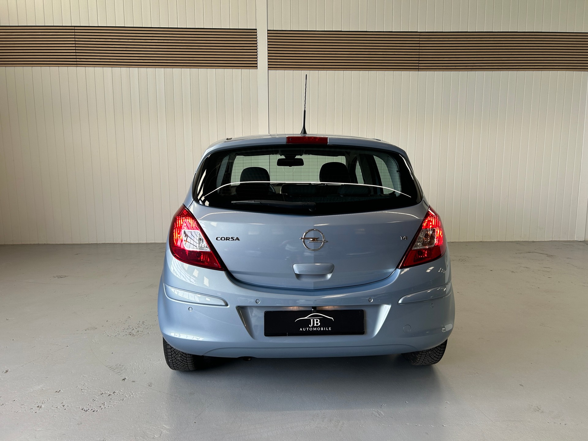 OPEL Corsa 1.4 TP Enjoy-image-3