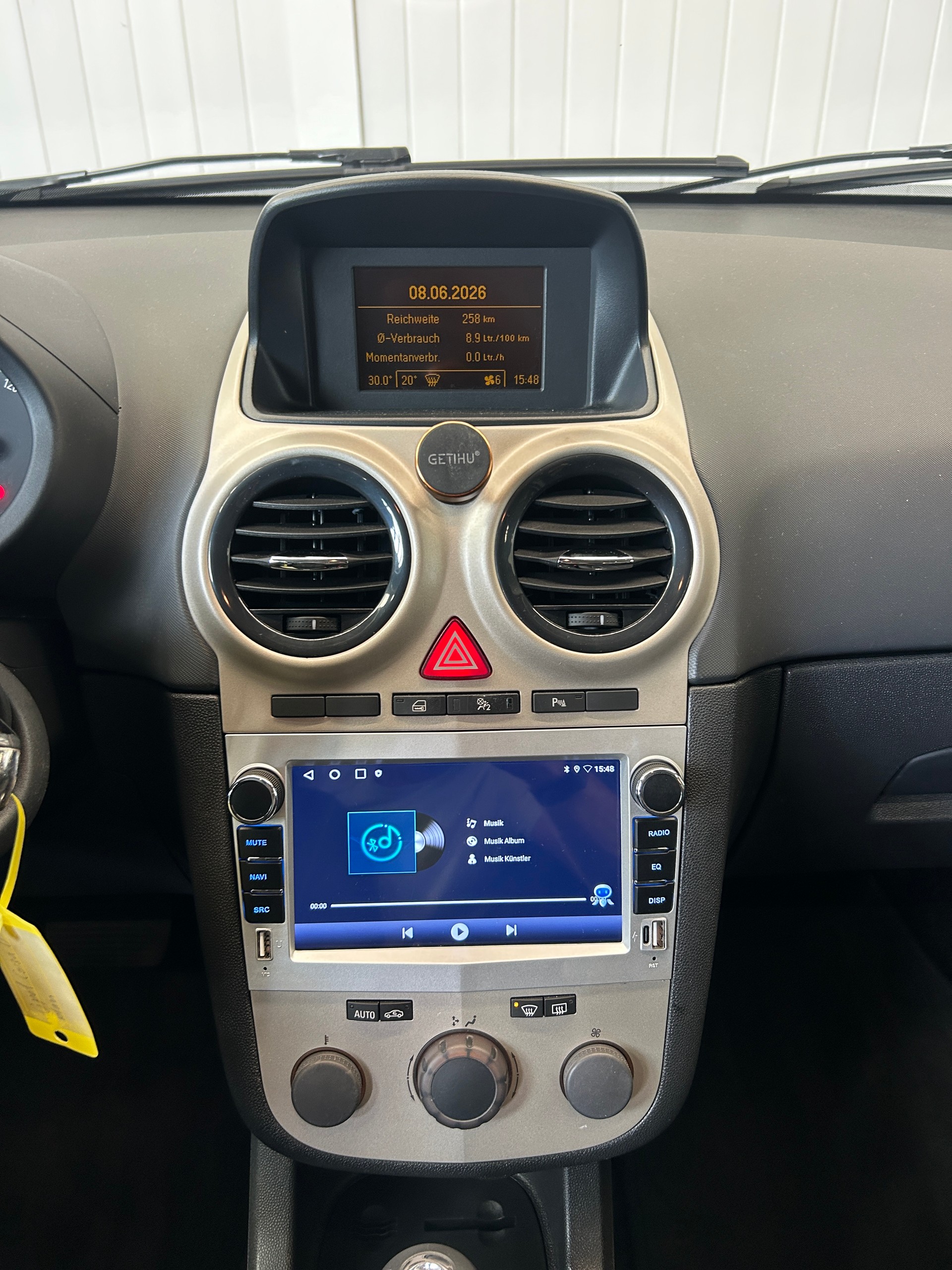 OPEL Corsa 1.4 TP Enjoy-image-14
