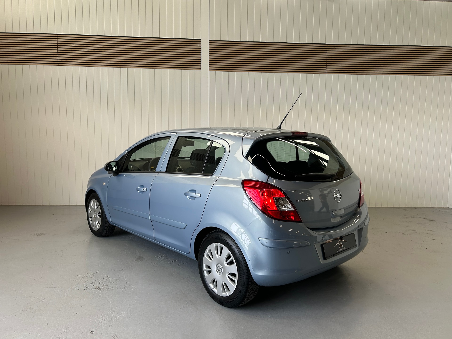 OPEL Corsa 1.4 TP Enjoy-image-2