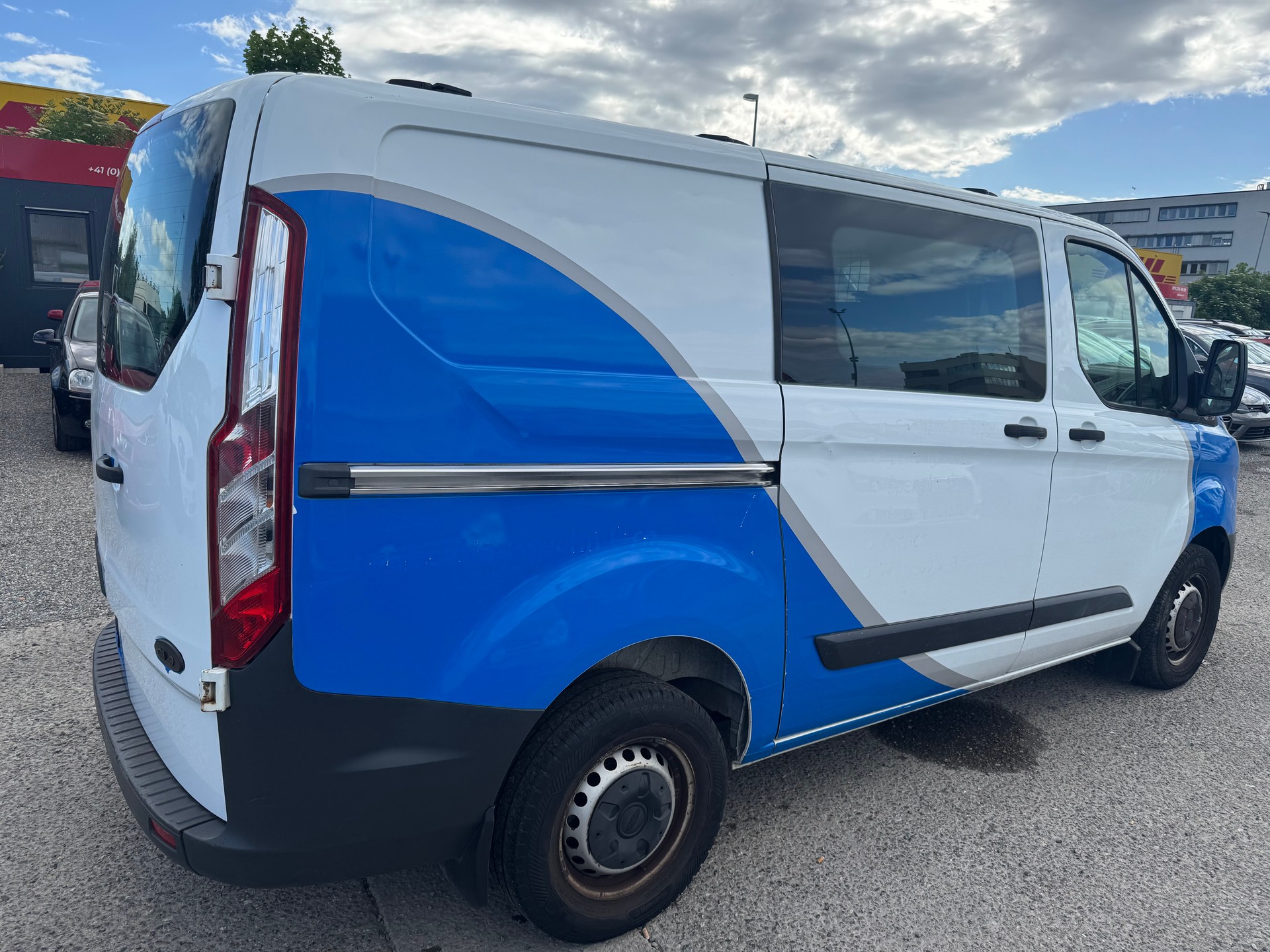 FORD Transit Custom Van 250 L1H1 Level 3-image-3