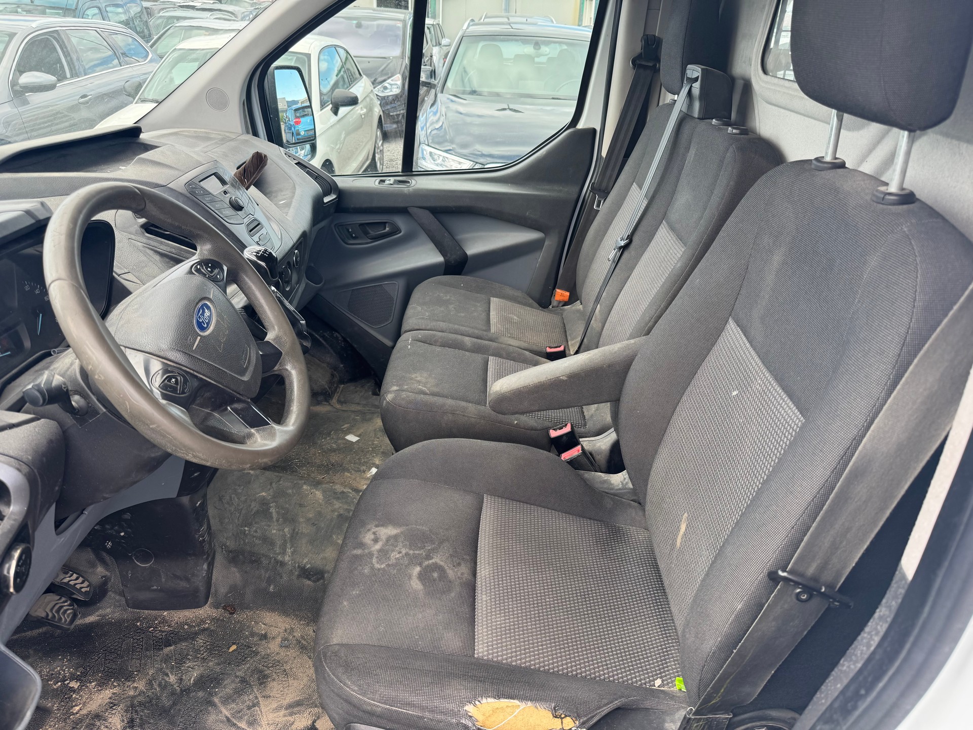 FORD Transit Custom Van 250 L1H1 Level 3-image-7