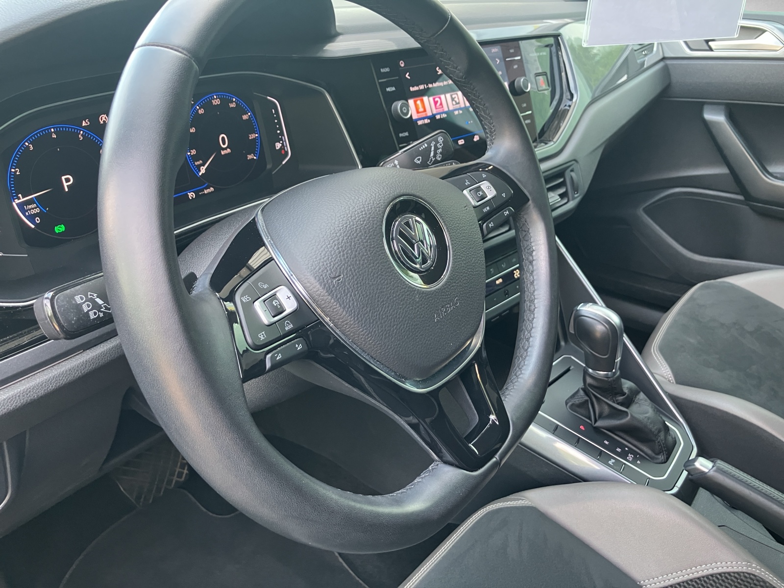 VW Polo 1.0 TSI BMT Highline DSG-image-5