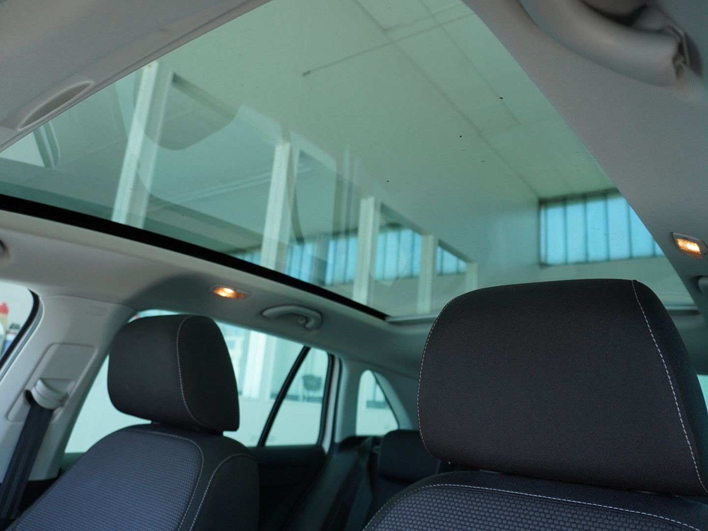 SKODA Rapid Spaceback 1.4 TSI Elegance DSG-image-5