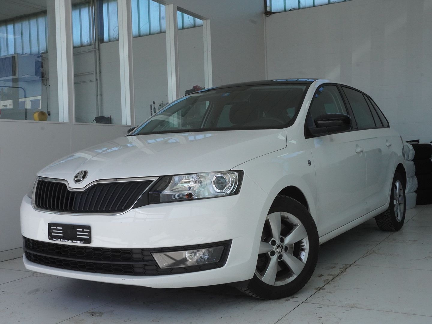 SKODA Rapid Spaceback 1.4 TSI Elegance DSG-image-0
