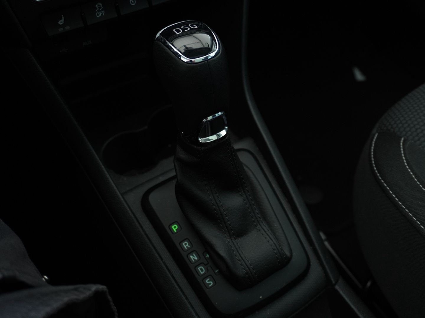 SKODA Rapid Spaceback 1.4 TSI Elegance DSG-image-10