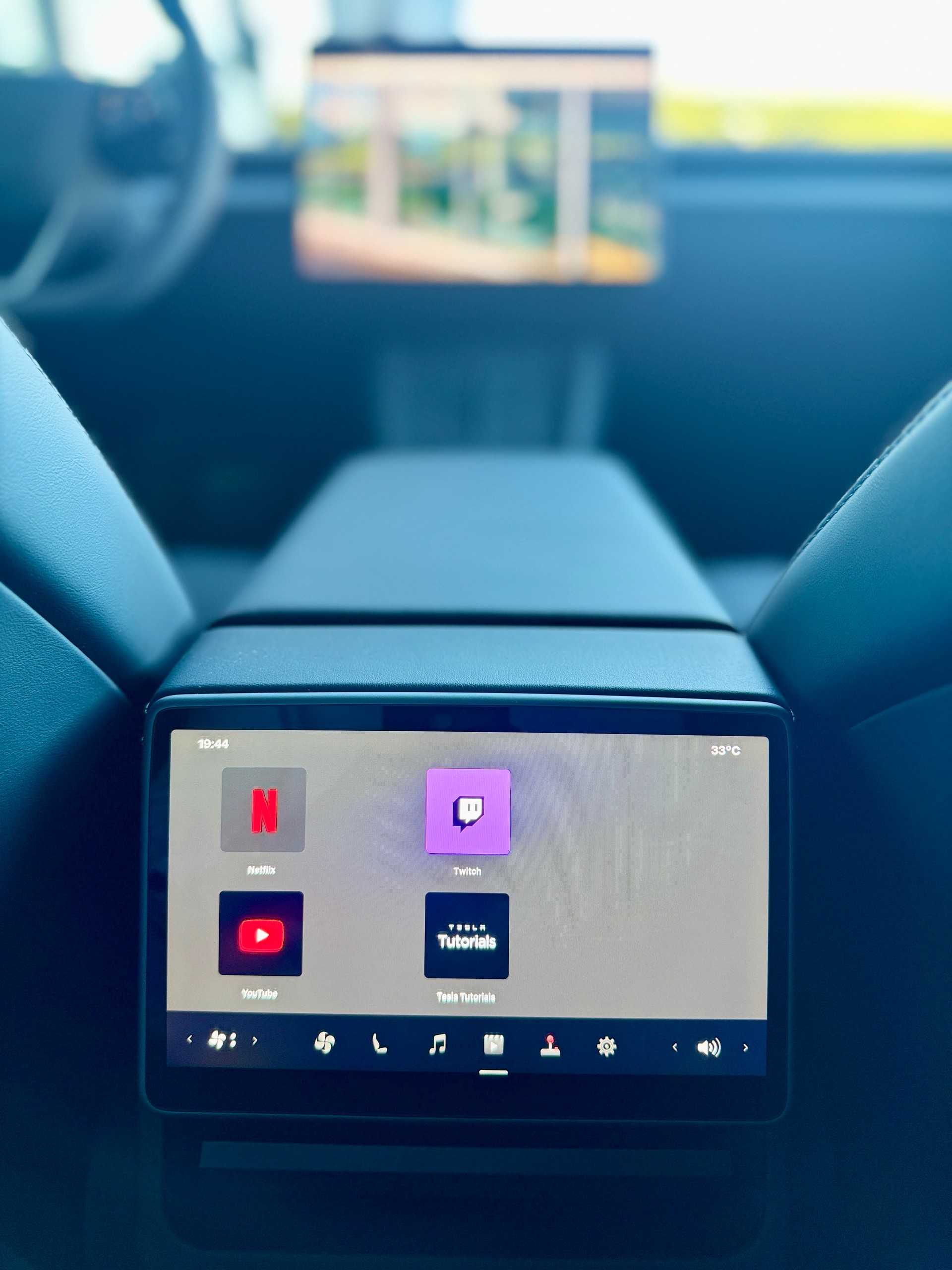 TESLA Model 3 Long Range Dual Motor AWD / Full Self Driving-image-22