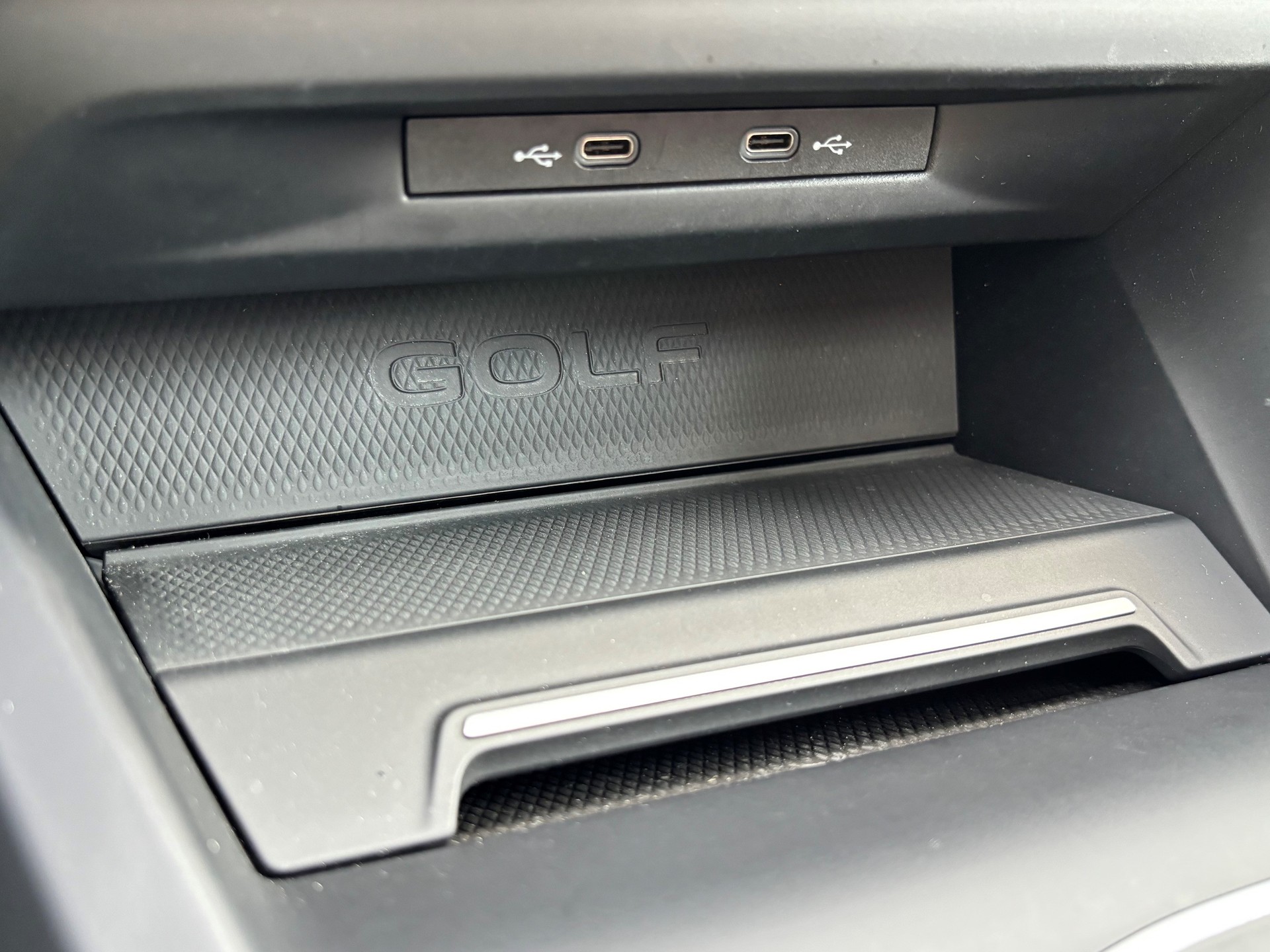 VW Golf 8 2.0 TSI GTI Clubsport DSG-image-12