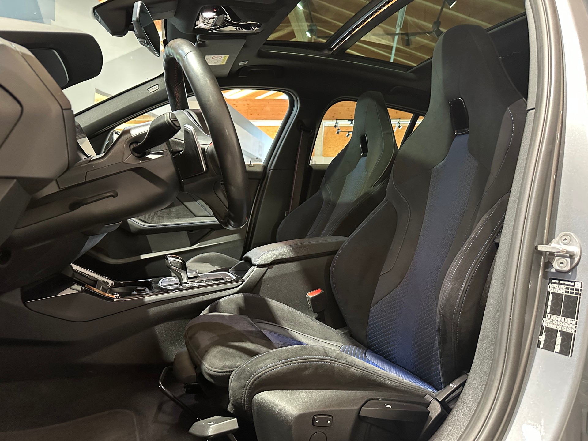 BMW 128ti M Sport Pro Steptronic-image-10