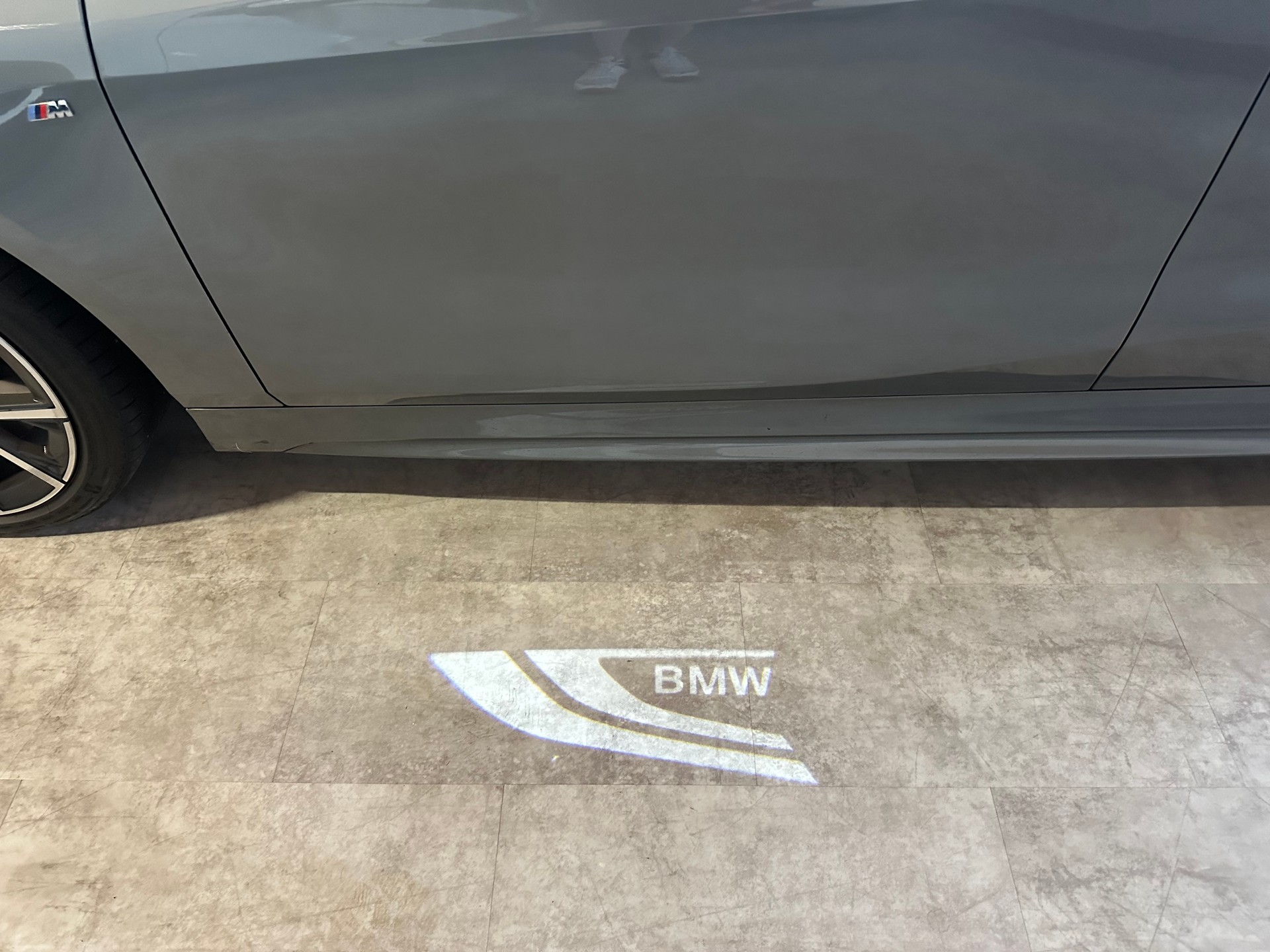 BMW 128ti M Sport Pro Steptronic/Vollausstattung/1. Jahr Garantie/8 x Alu/Sehr gepflegt-showroom-element-3