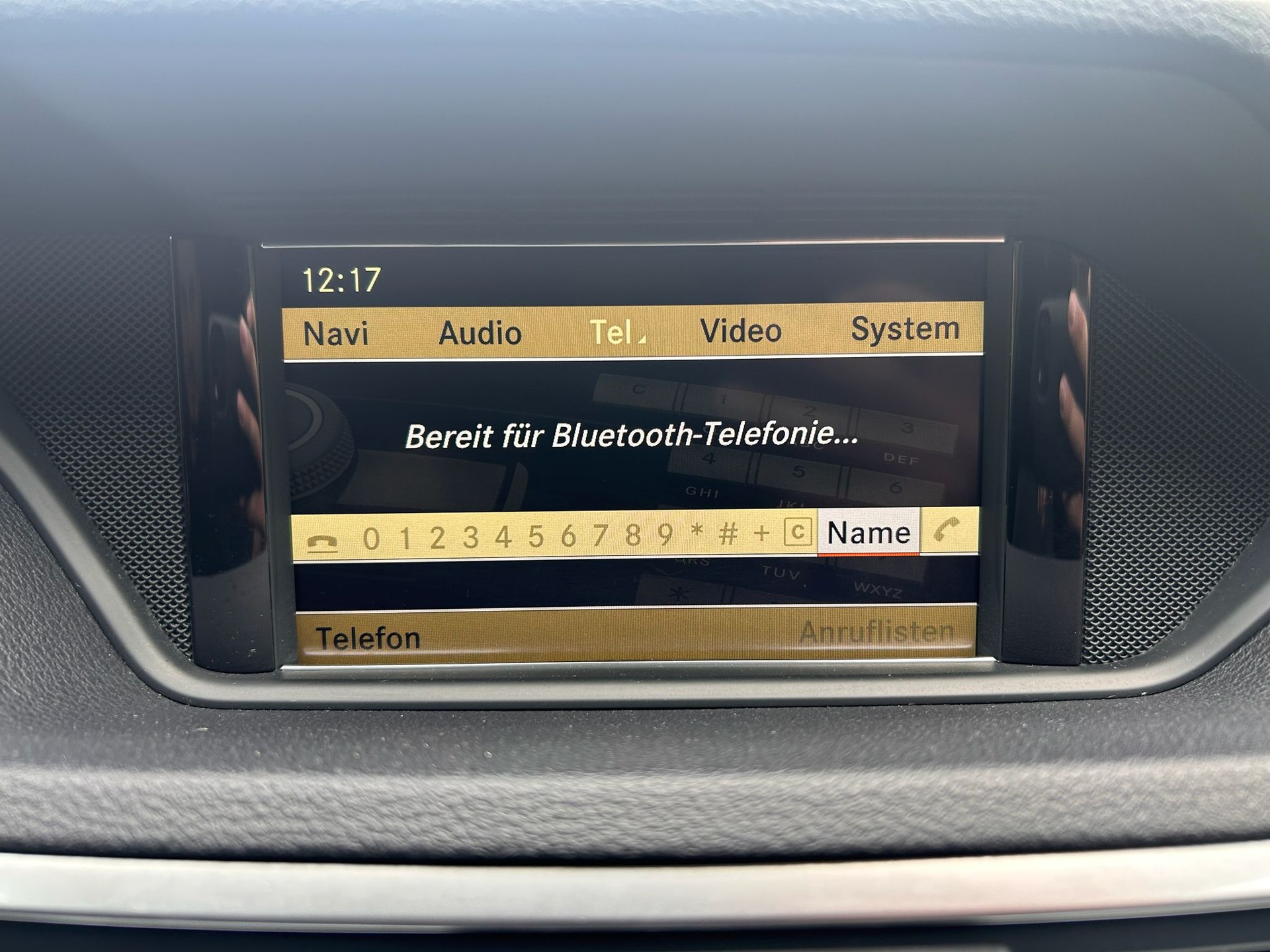 MERCEDES-BENZ E 300 CDI BlueEfficiency Avantgarde 7G-Tronic-image-29