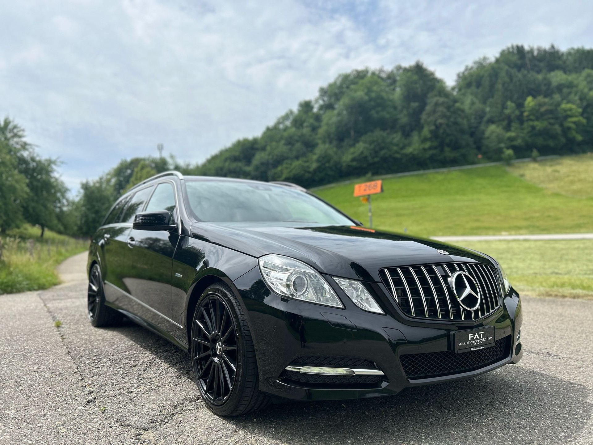 MERCEDES-BENZ E 300 CDI BlueEfficiency Avantgarde 7G-Tronic-image-6