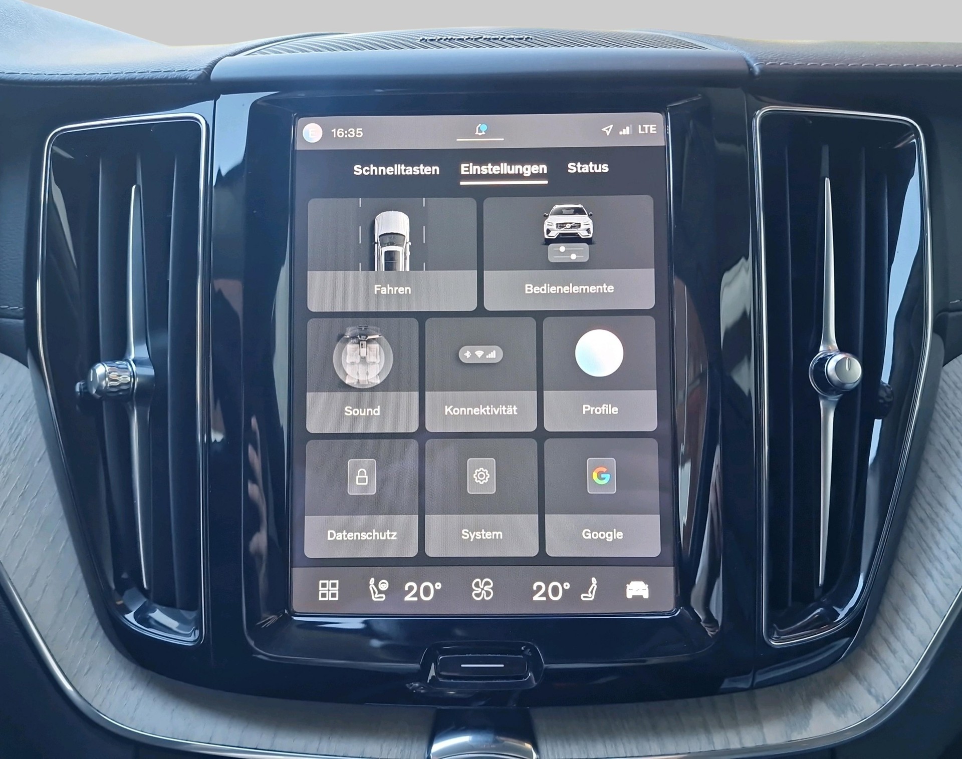 VOLVO XC60 2.0 T8 TE Inscription eAW-image-12