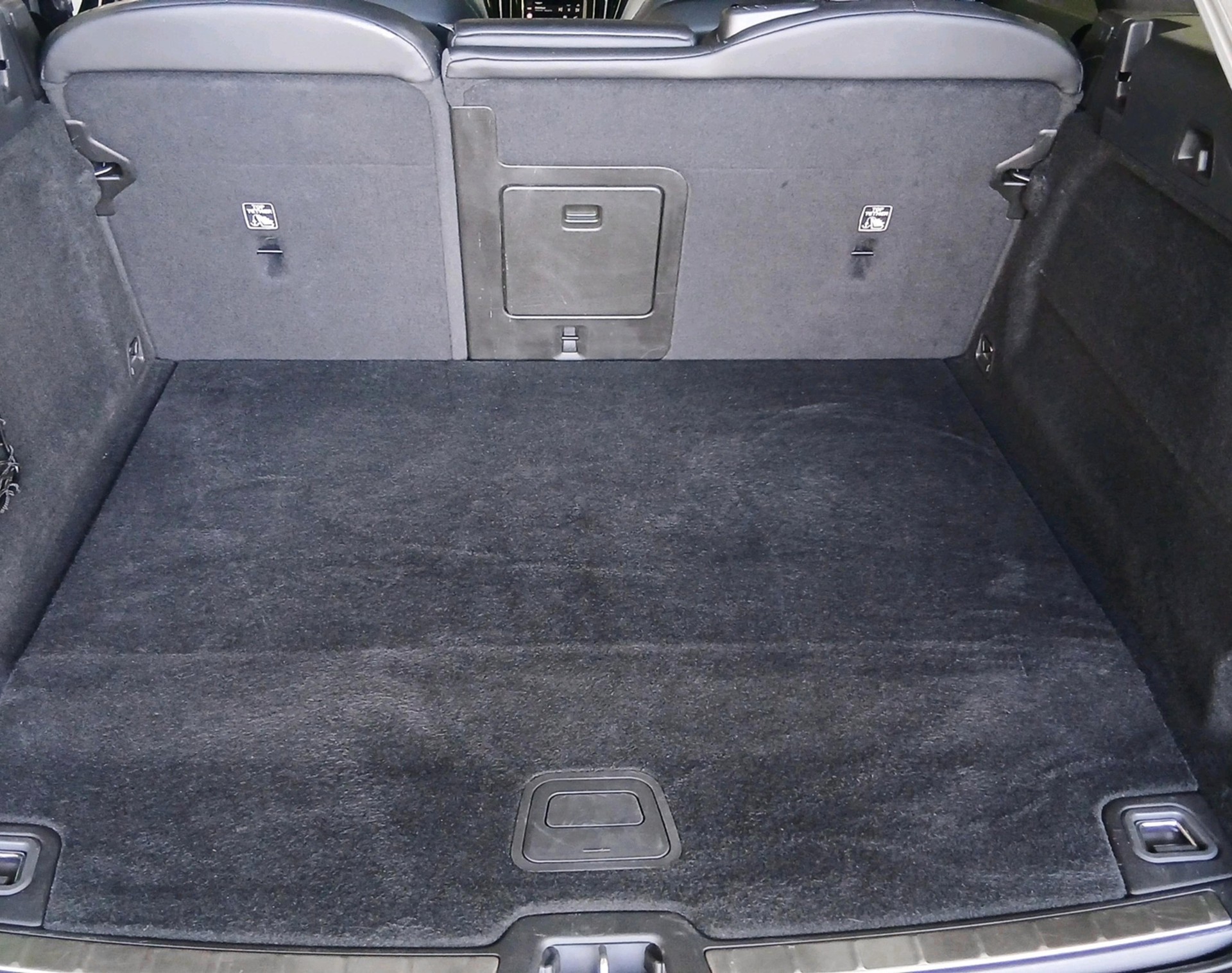 VOLVO XC60 2.0 T8 TE Inscription eAW-image-5