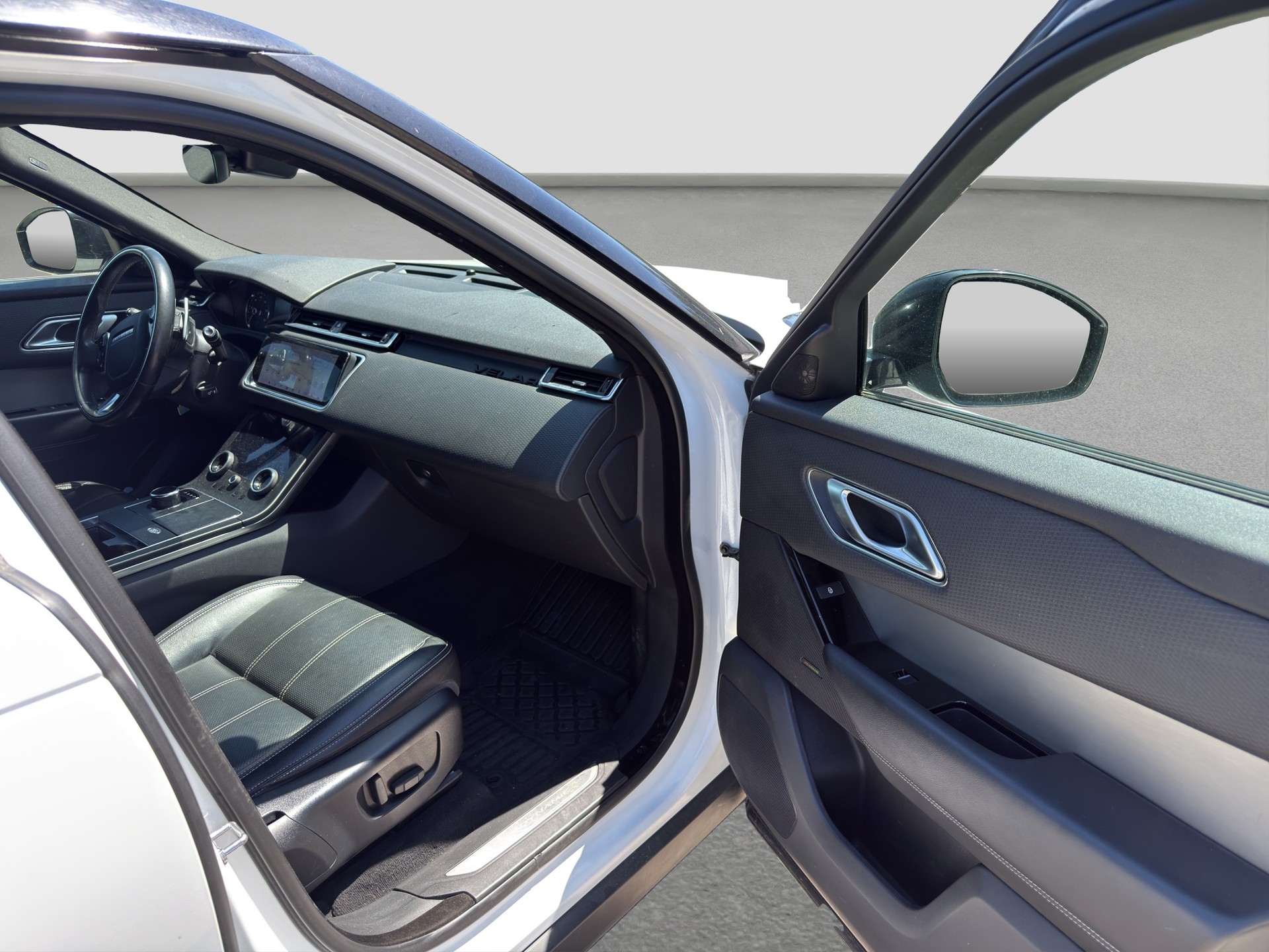 LAND ROVER Range Rover Velar R-Dynamic D 275 SE Automatic-image-10