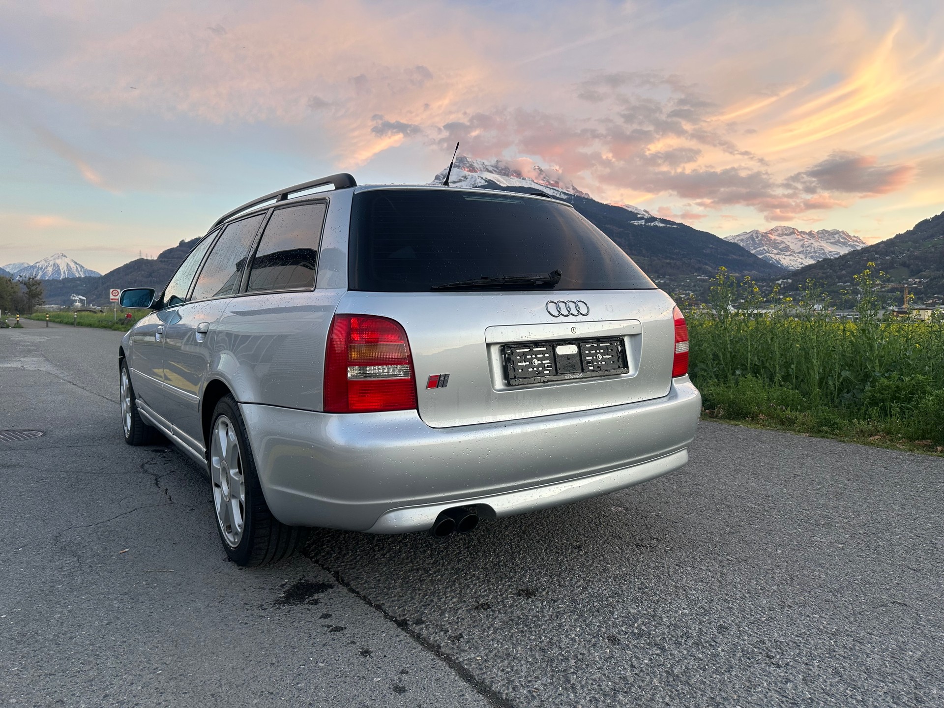 AUDI 2.7 V6 Biturbo quattro-image-1