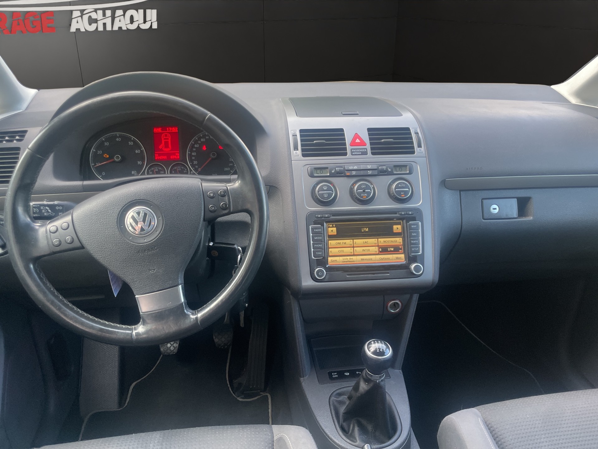 VW Touran 1.4 TSI Conceptline-image-9