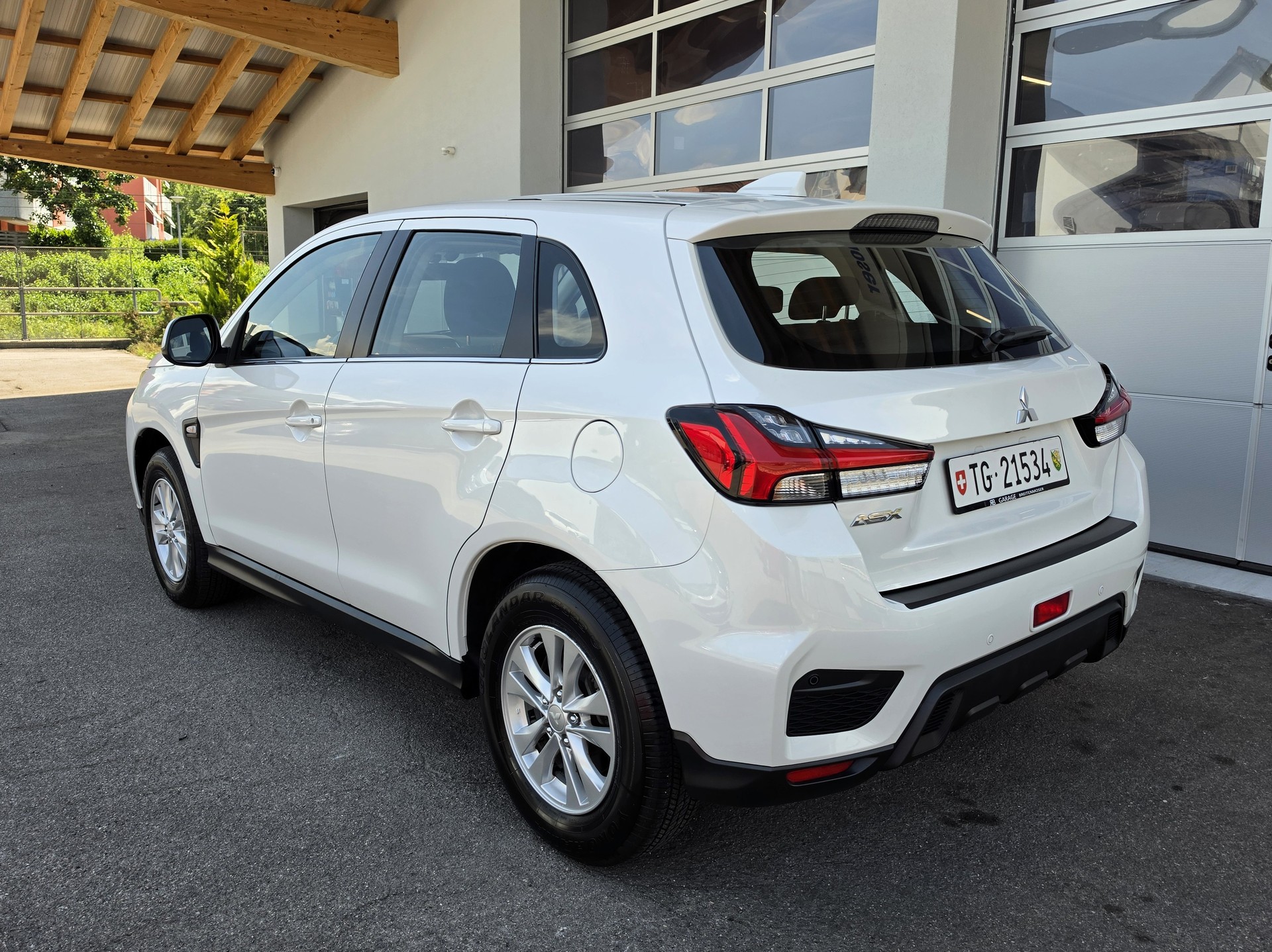 MITSUBISHI ASX 2.0 MIVEC Style 2WD Automat-image-2