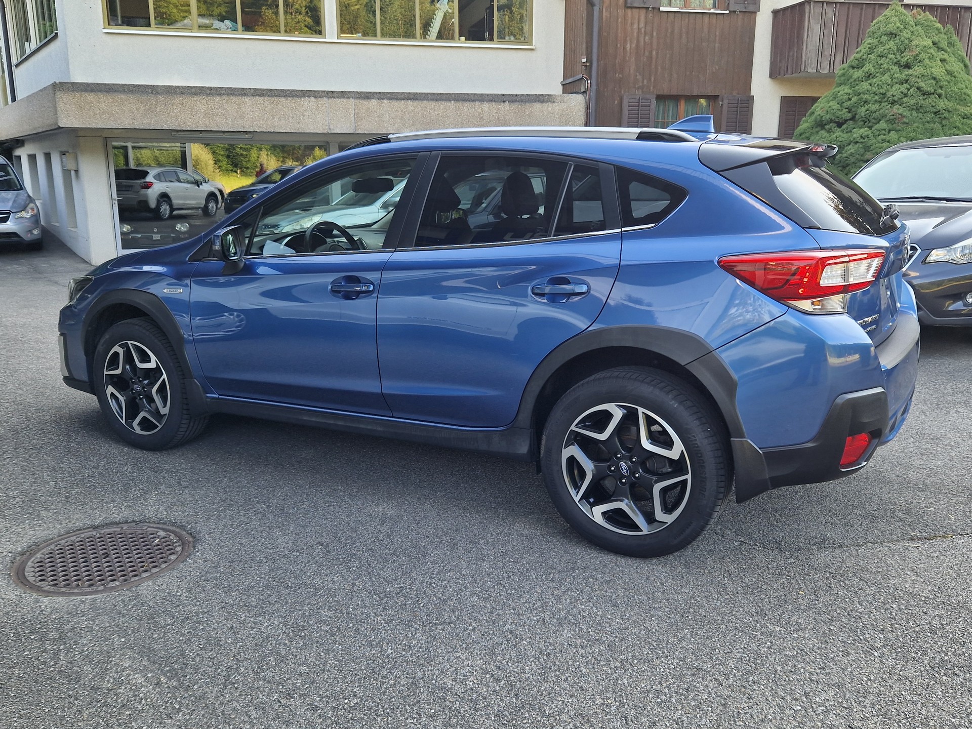 SUBARU XV 2.0 e-Boxer Luxury AWD Lineartronic-image-8