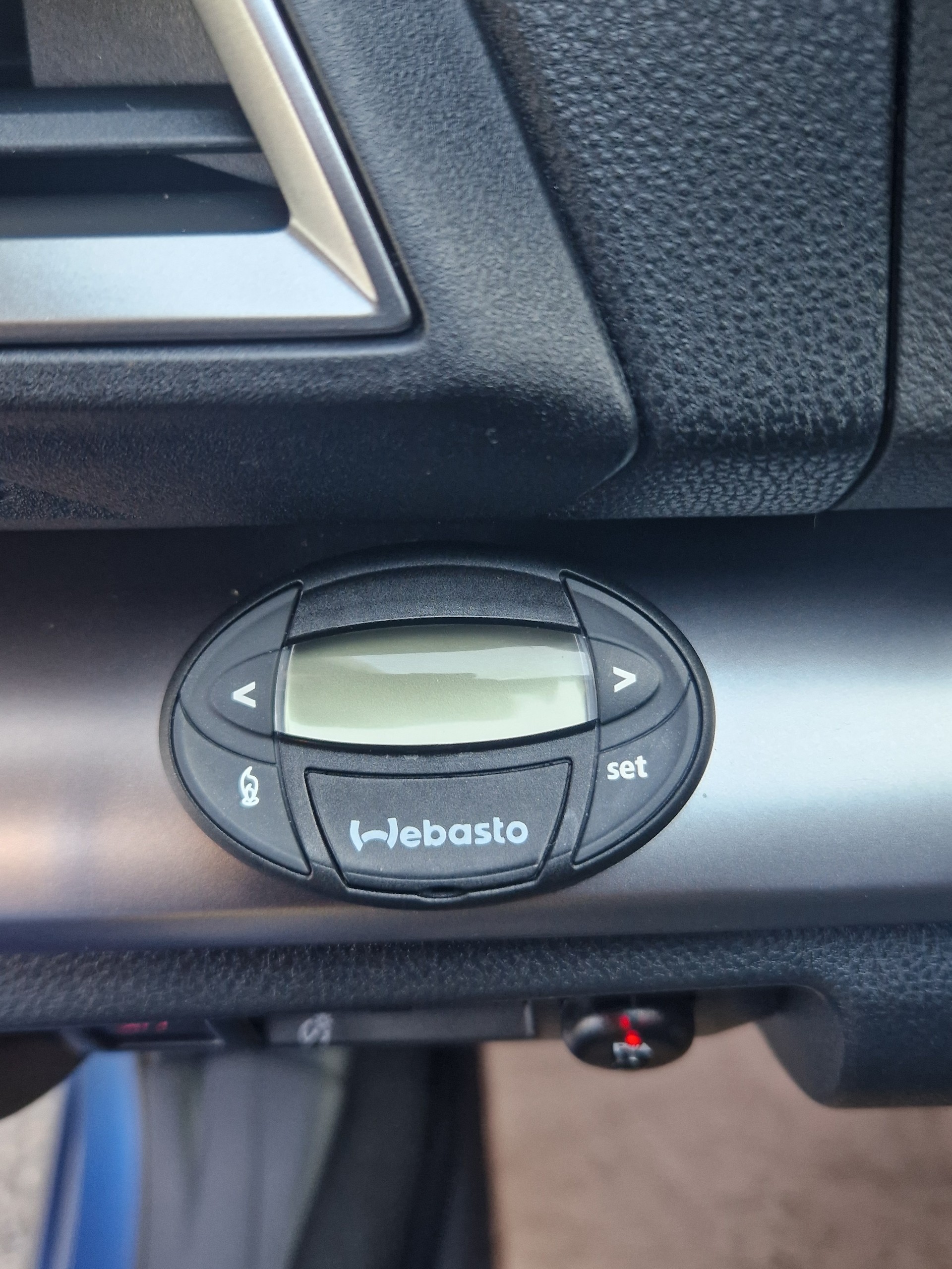 SUBARU XV 2.0 e-Boxer Luxury AWD Lineartronic-image-10