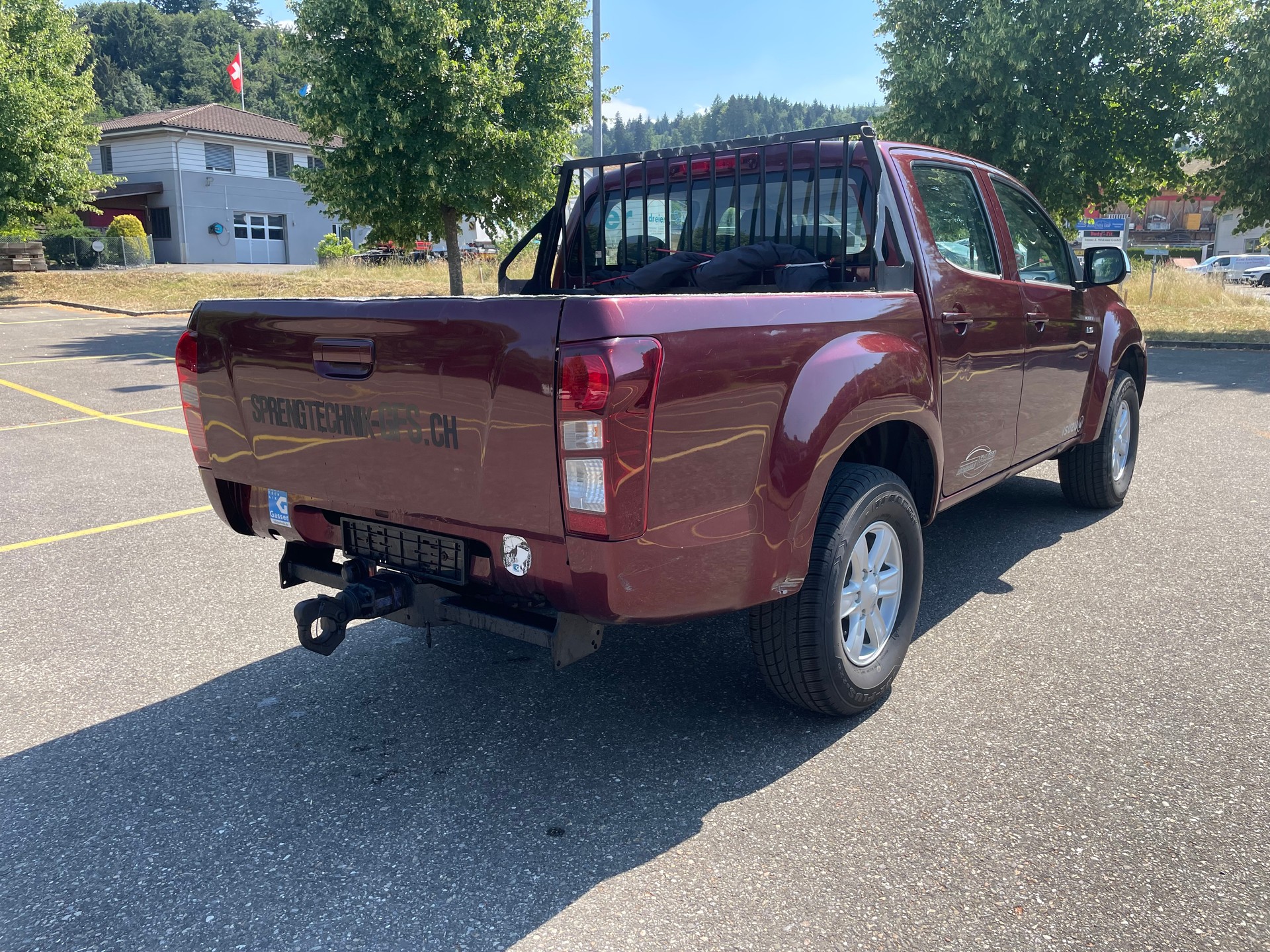 ISUZU D-MAX 2.5 Crew Cab Planet 4x4-image-4