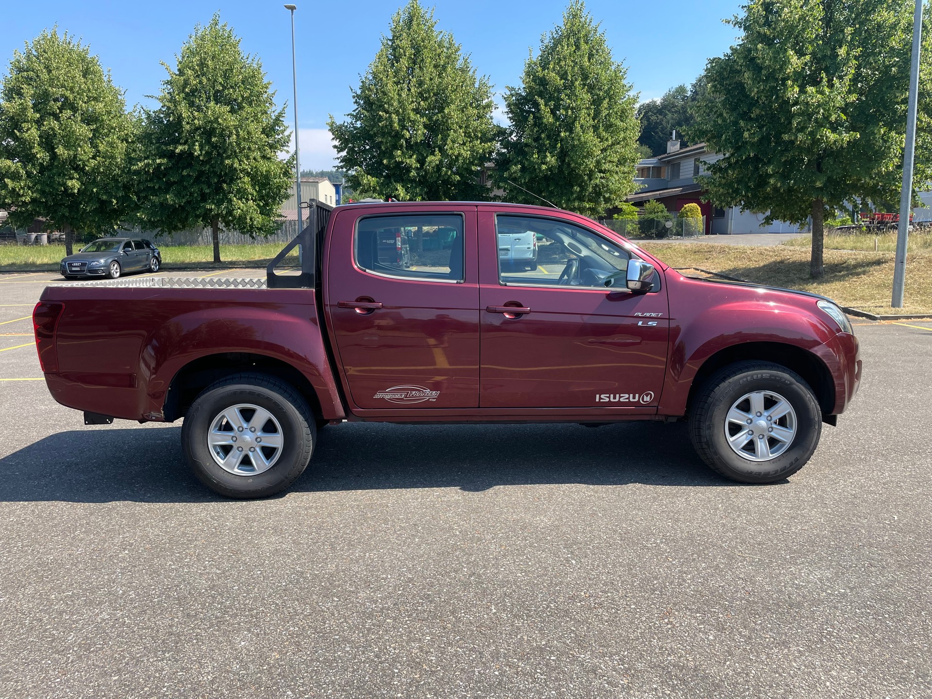 ISUZU D-MAX 2.5 Crew Cab Planet 4x4-image-3