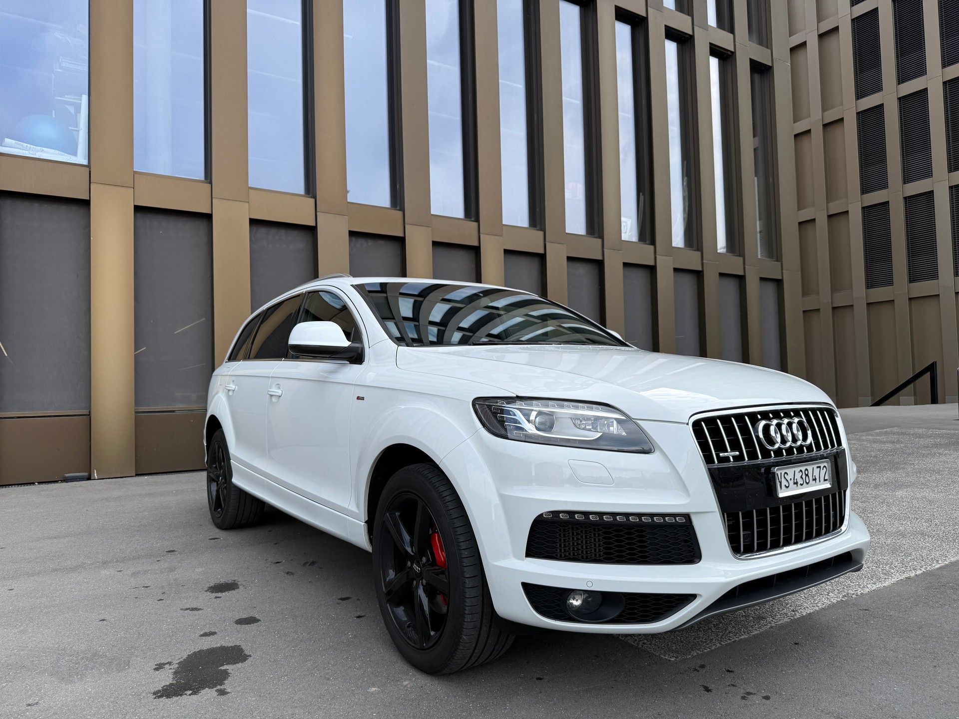 AUDI Q7-image-4