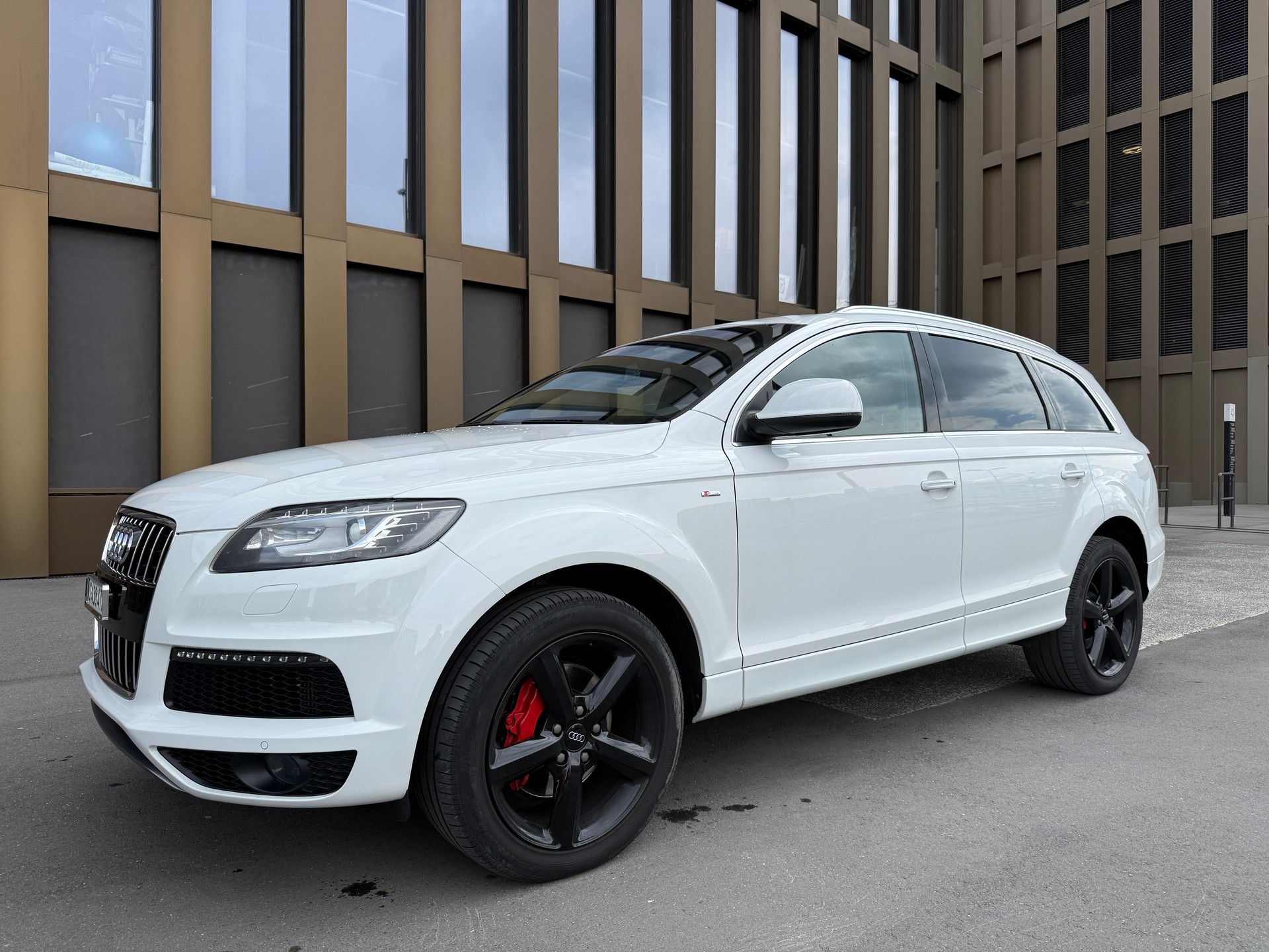 AUDI Q7-image-5