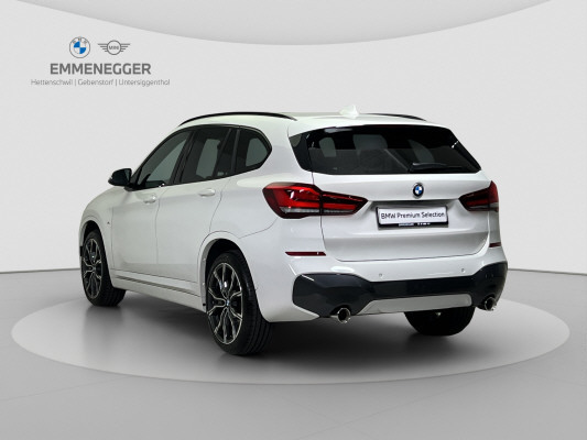 BMW X1 xDrive 25i M Sport-showroom-element-2