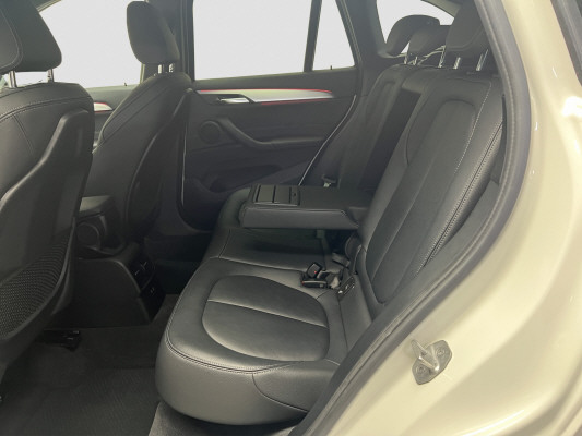 BMW X1 xDrive 25i M Sport-image-9