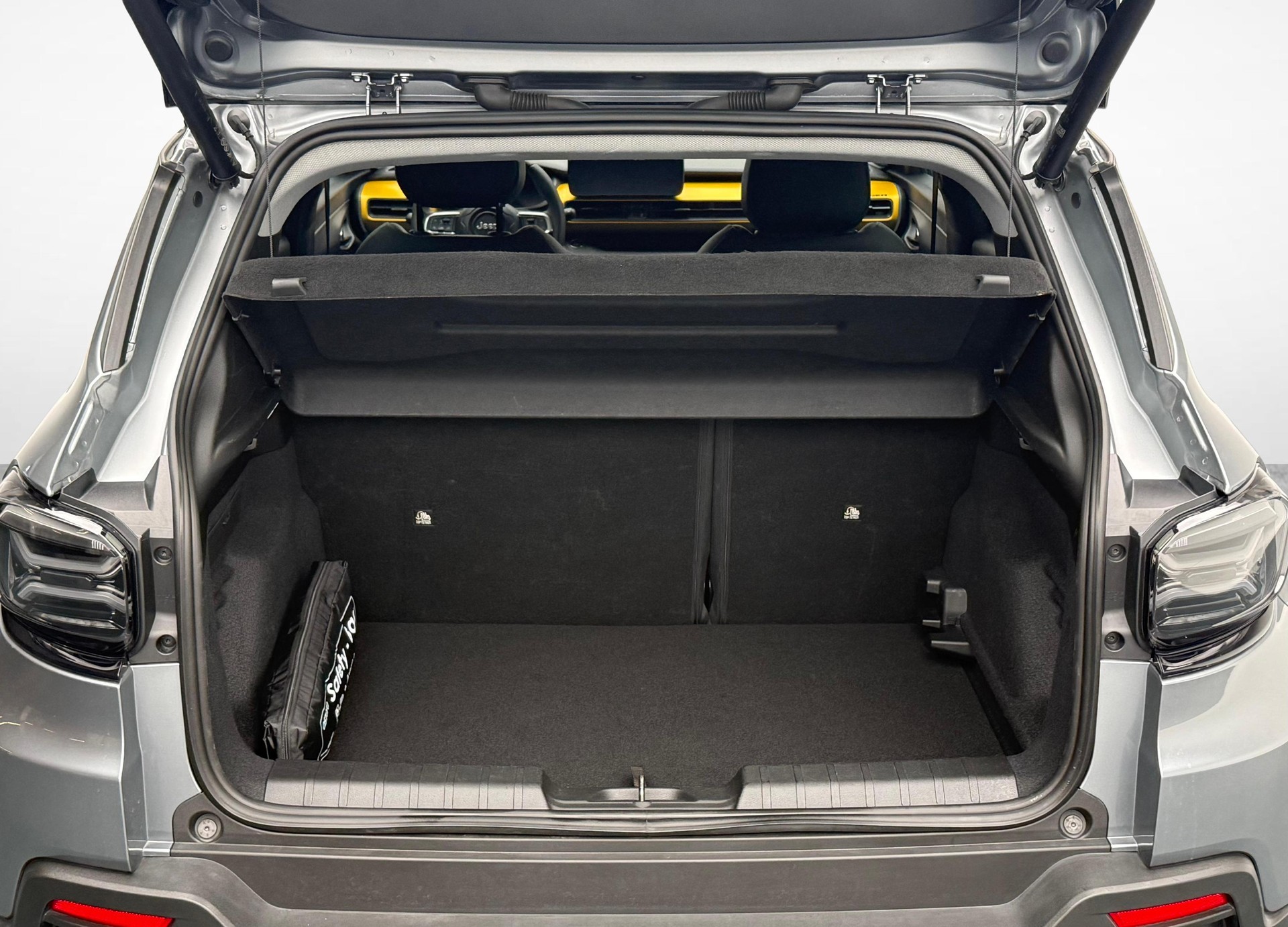 JEEP Avenger Summit-image-11
