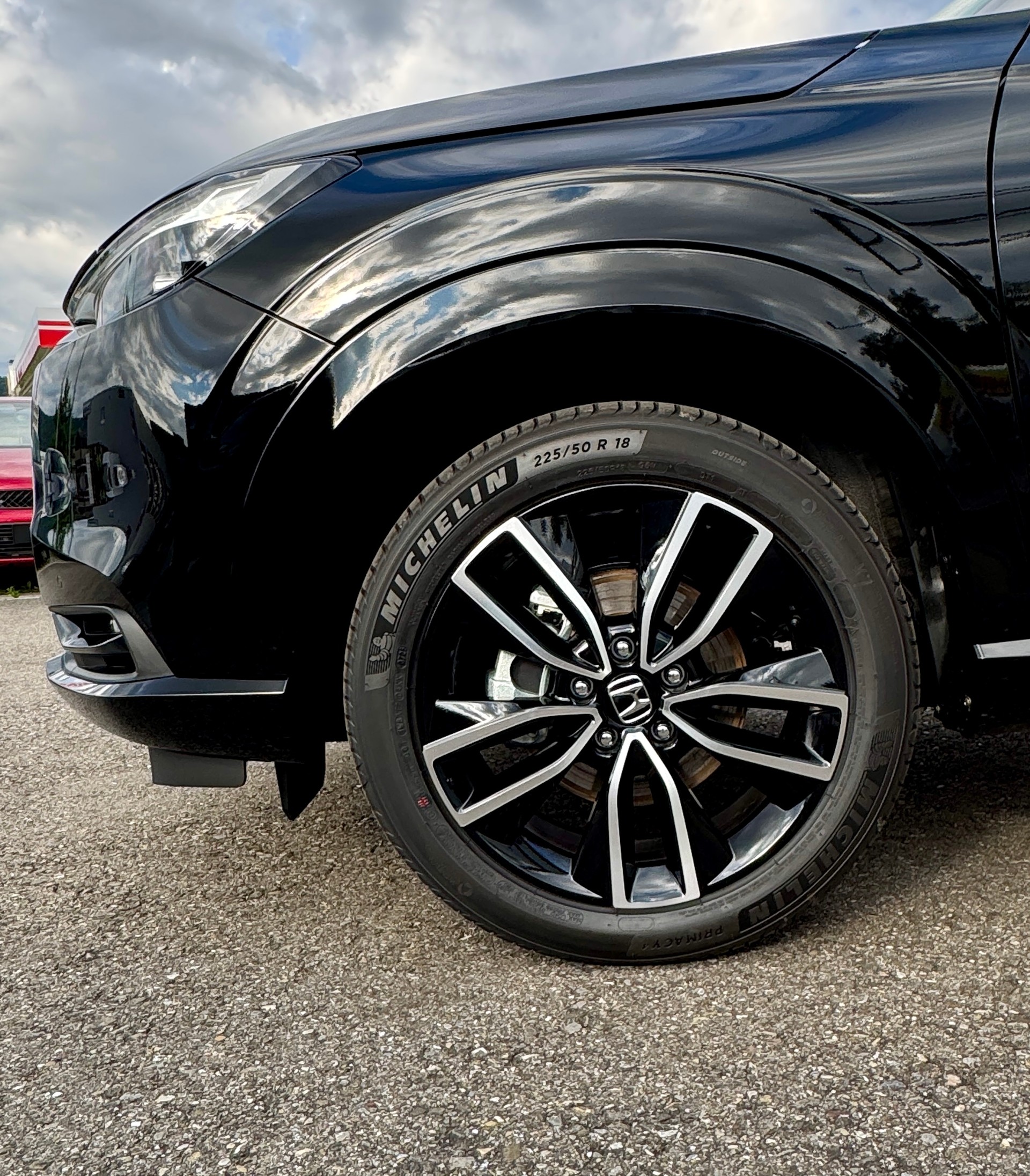 HONDA HR-V 1.5i-MMD Advance Plus CVT Modell 2027 1.9% Leasing Aktion unschlagbar mit 8 Jahren Garantie-showroom-element-1