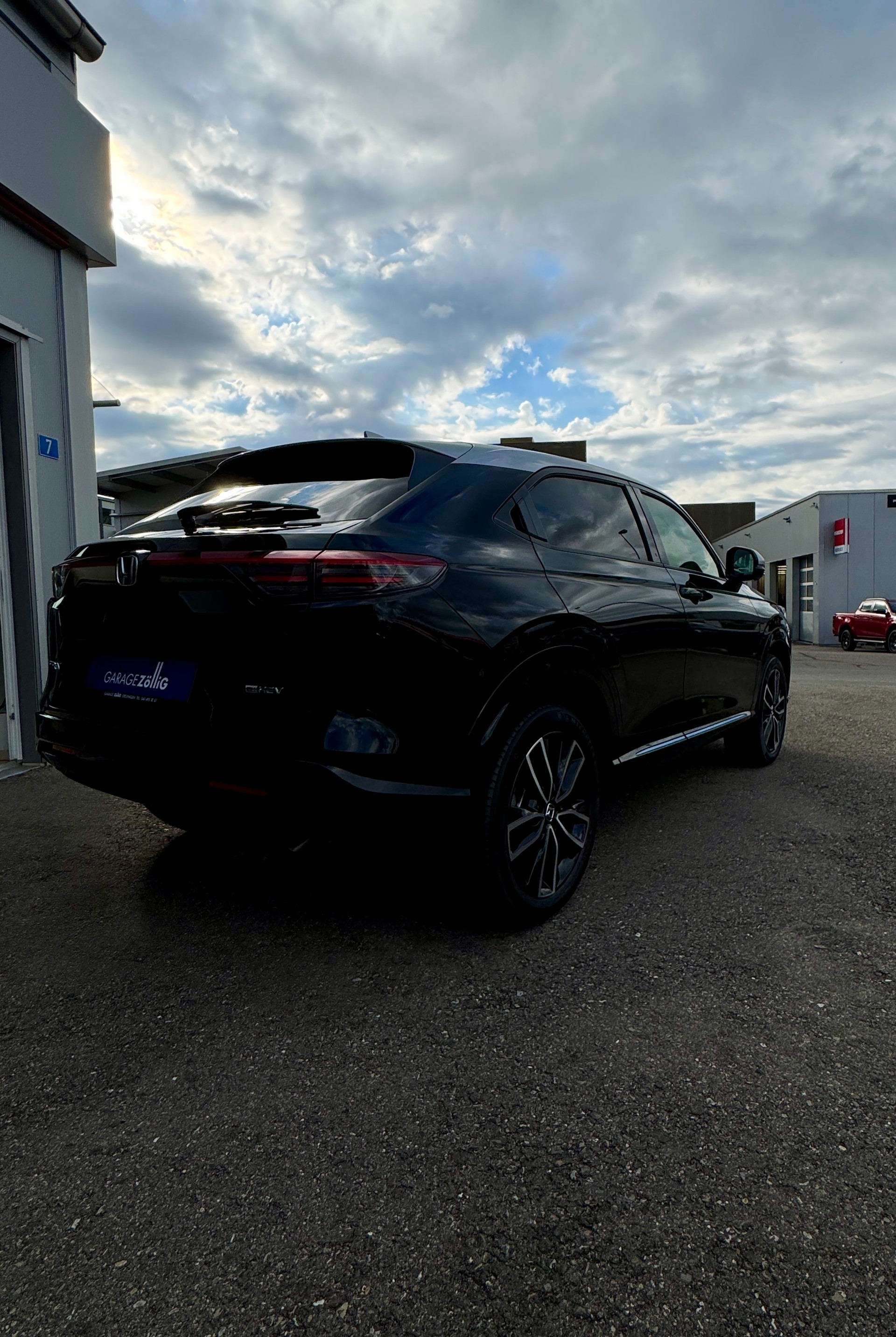 HONDA HR-V 1.5i-MMD Advance Plus CVT Modell 2027 1.9% Leasing Aktion unschlagbar mit 8 Jahren Garantie-image-4